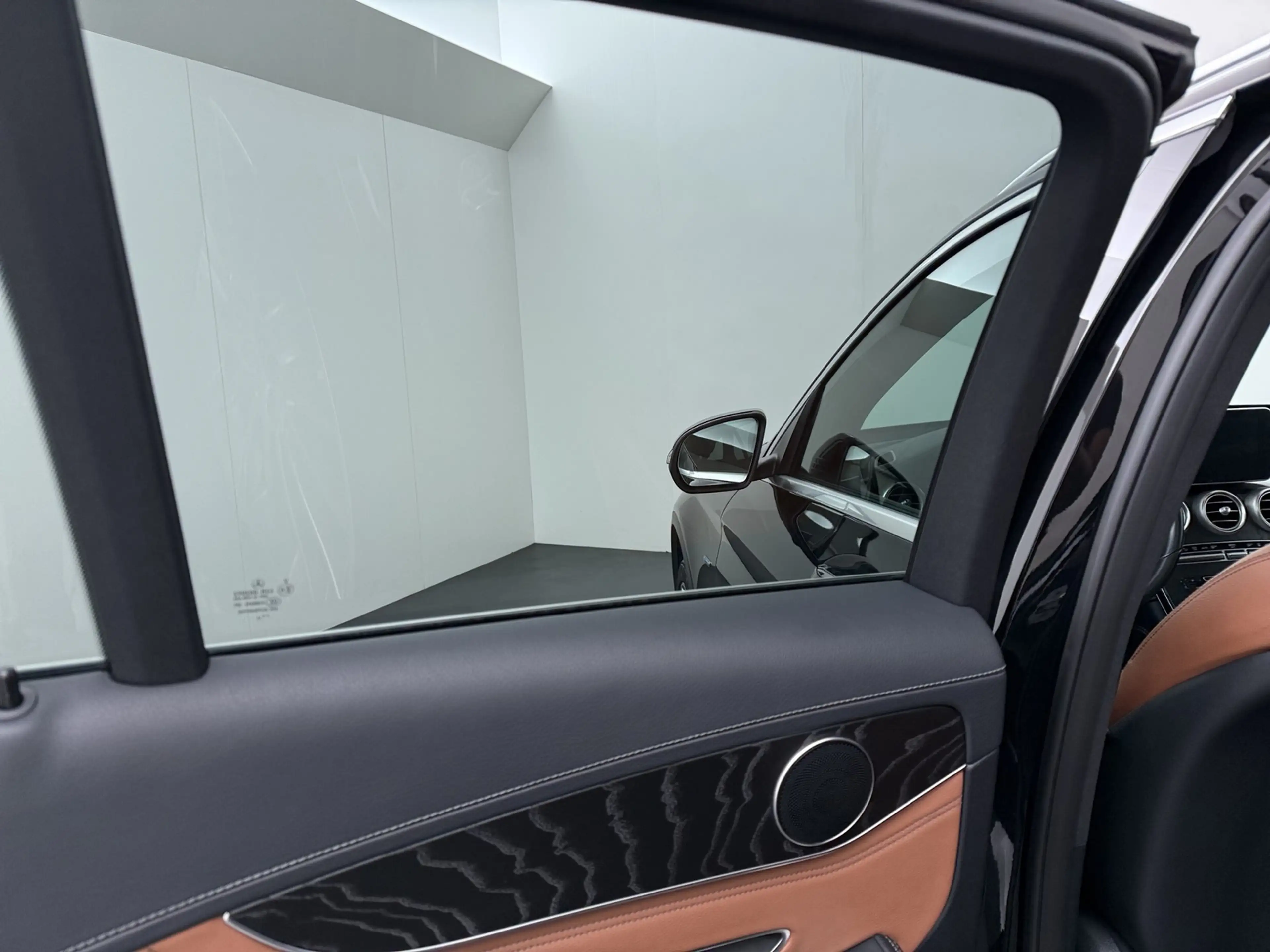 Mercedes-Benz GLC 350 350e 4MATIC Premium Plus — photo 19