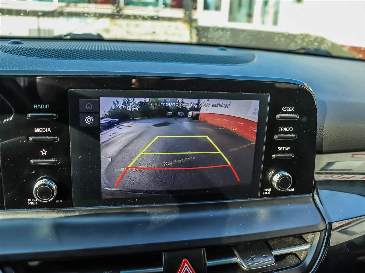 Kia Seltos снимка Kia Seltos