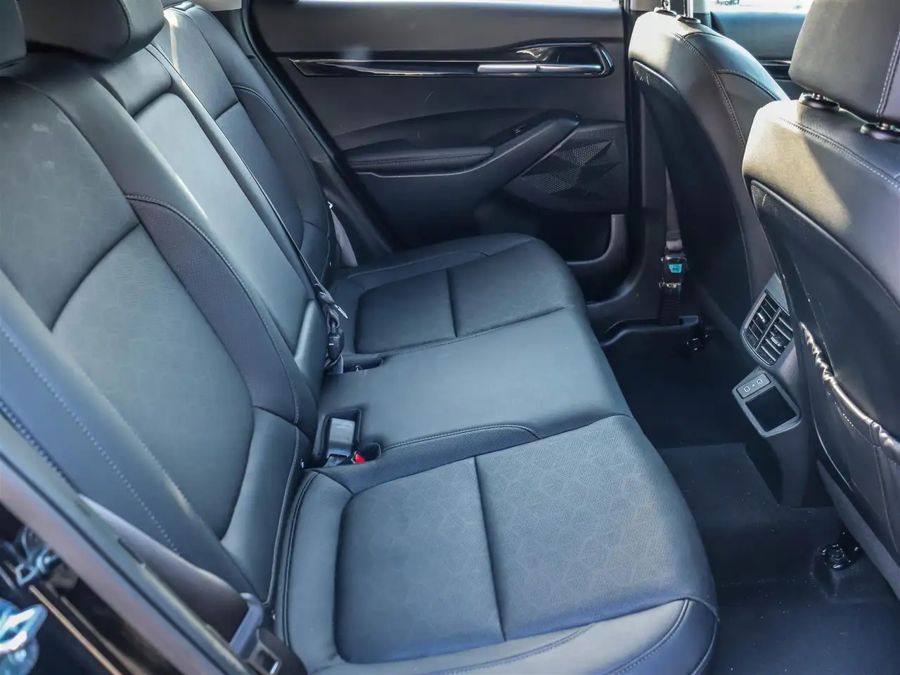 Kia Seltos снимка Kia Seltos
