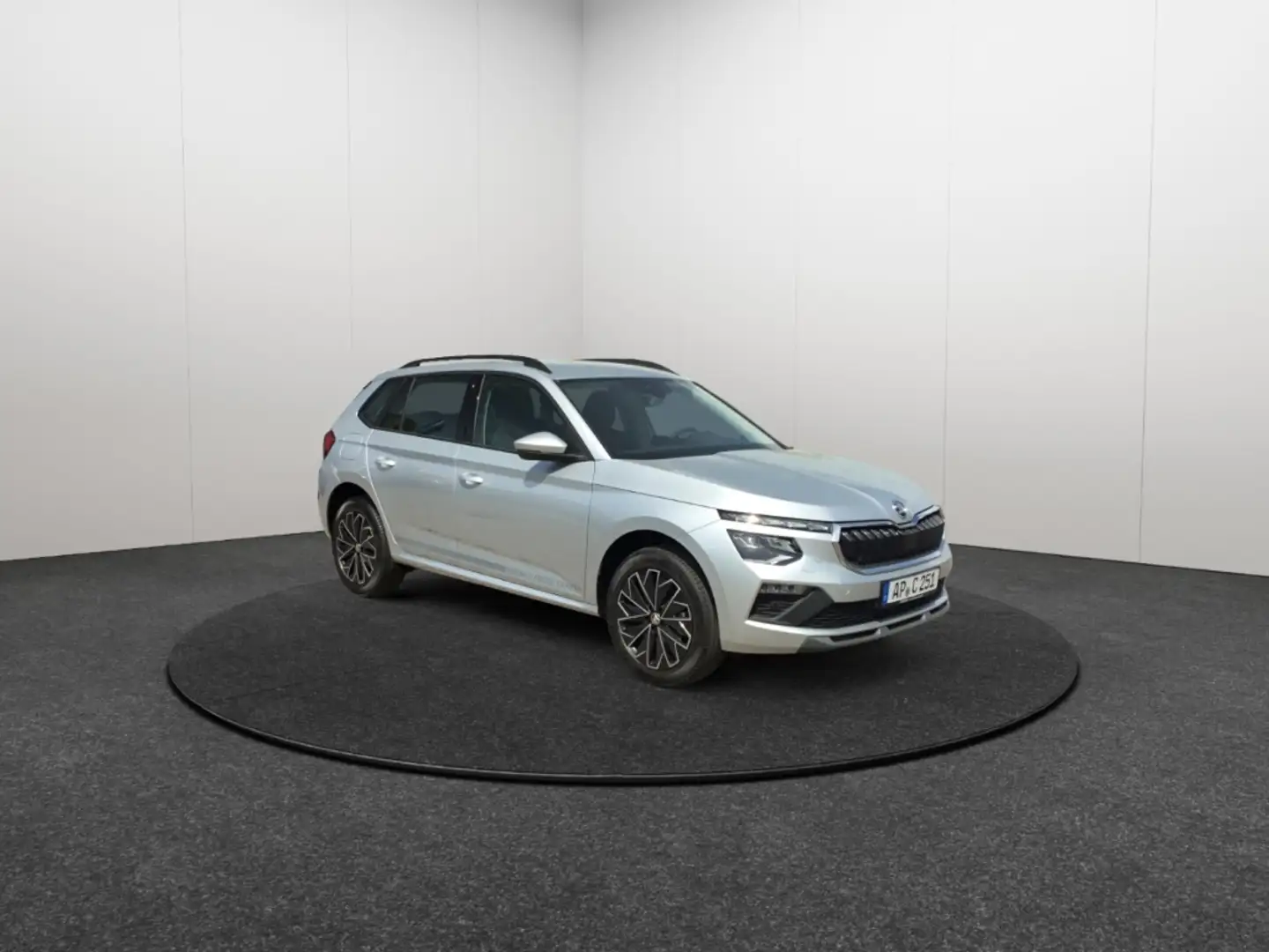 Skoda Kamiq 1.5TSI DSG Selection Matrix Navi SHZ Rear View Argent - 2