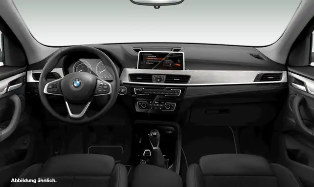 BMW X1 view 3