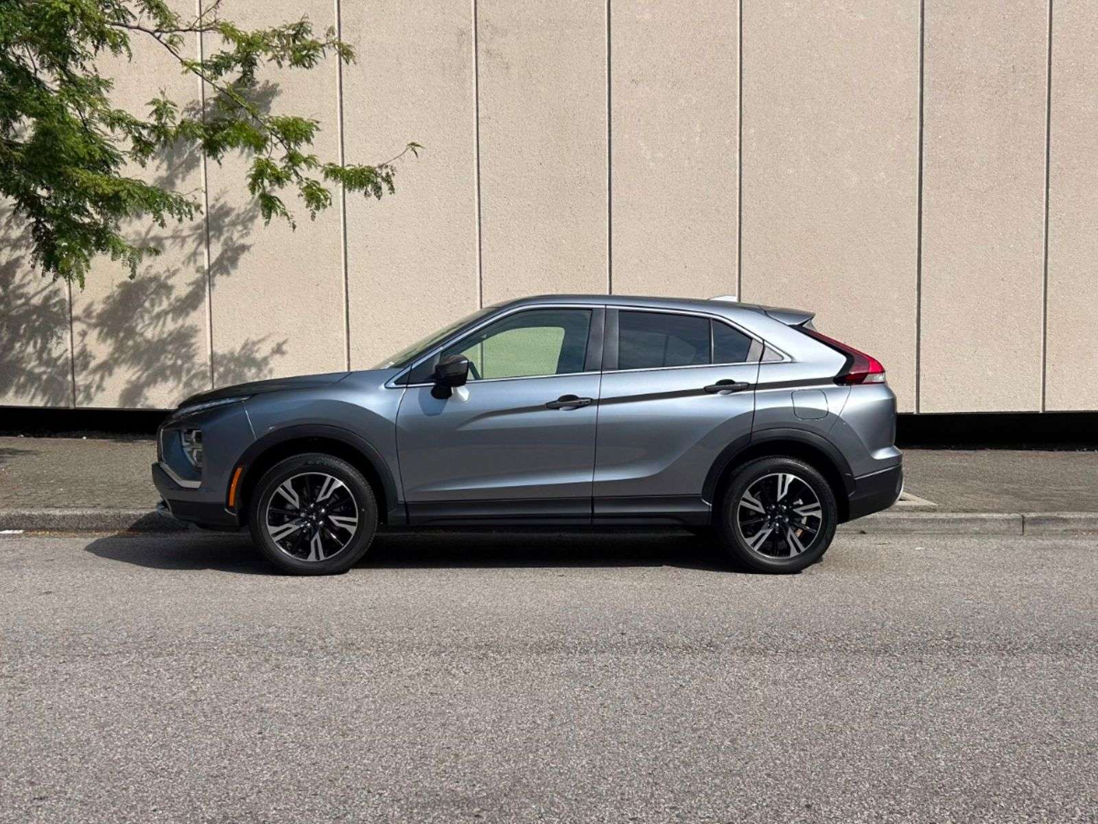 2026 Mitsubishi Eclipse Cross SE | CLEAN CARFAX | HEATED FRONT SEATS — снимка 1