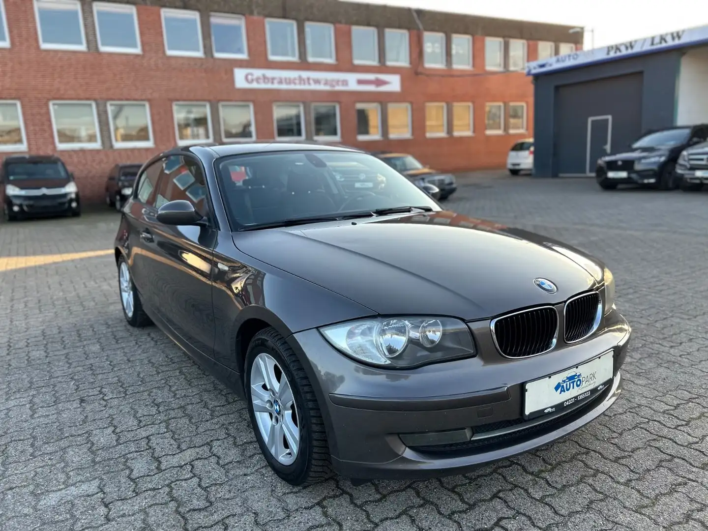 BMW 116 1 Lim. 116i  *Sitzheizung* Grijs - 2