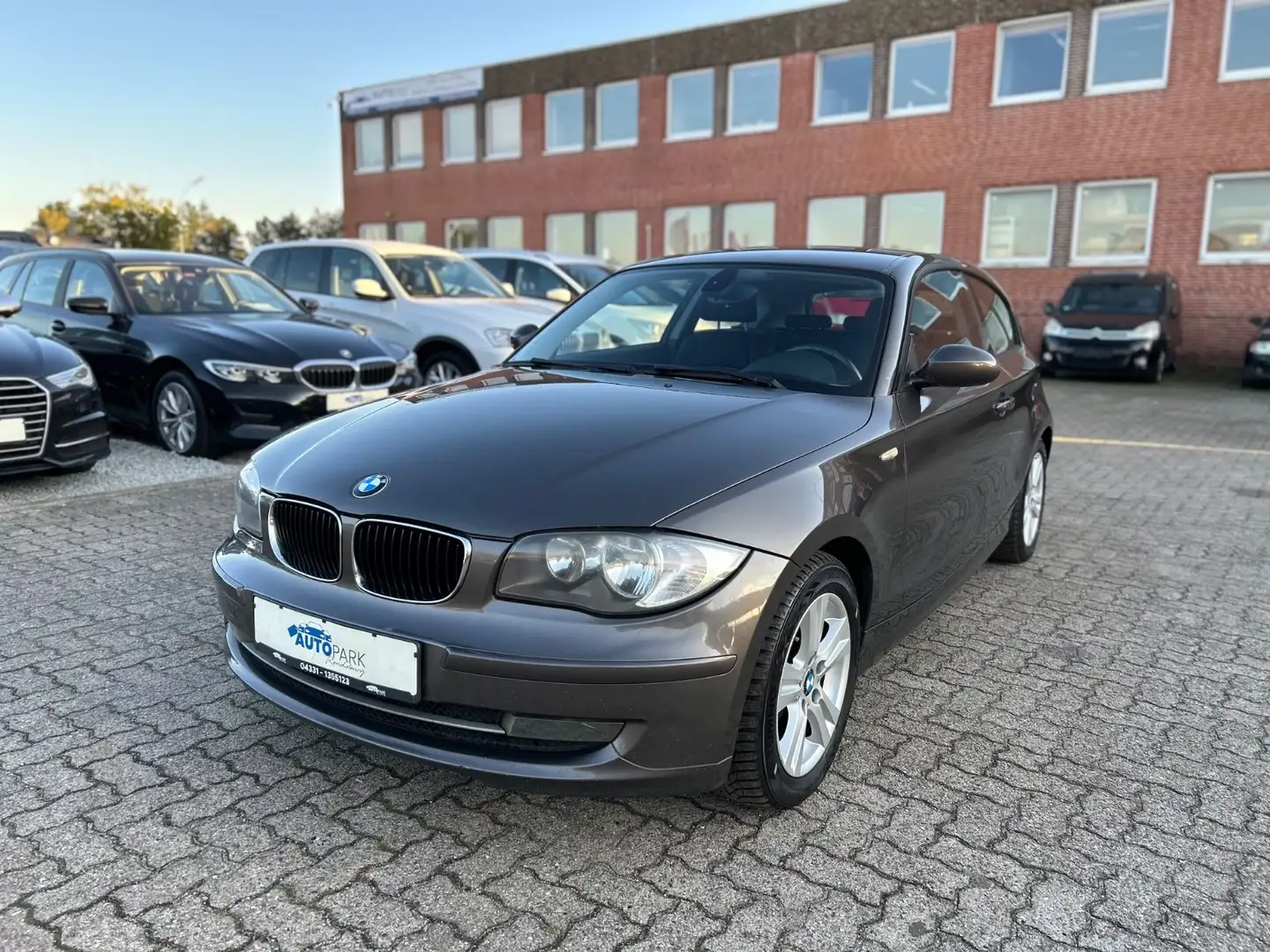 BMW 116 1 Lim. 116i  *Sitzheizung* Grijs - 1