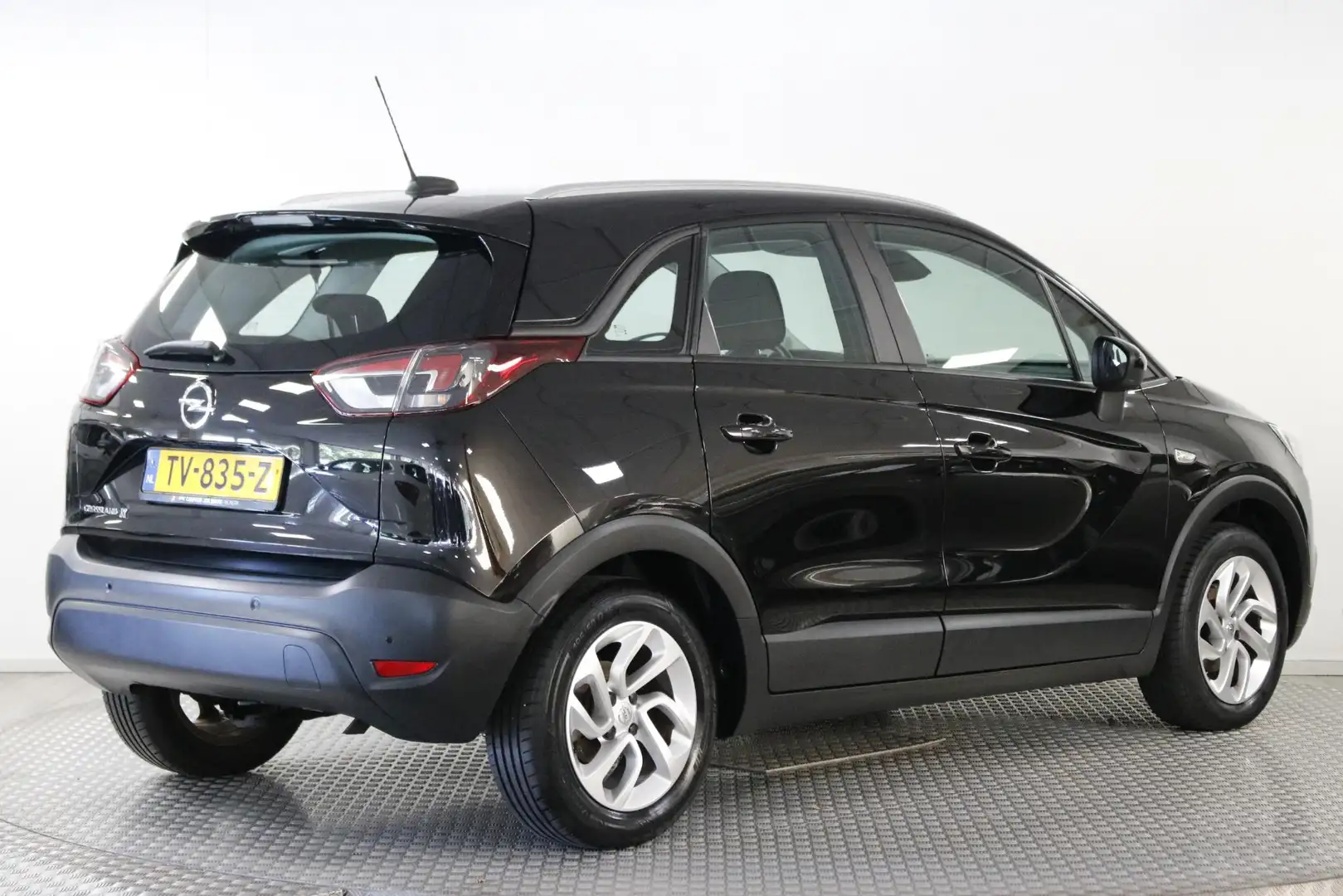 Opel Crossland X 1.2 Innovation Distributie. V.V. | Airco | DAB | C Schwarz - 2