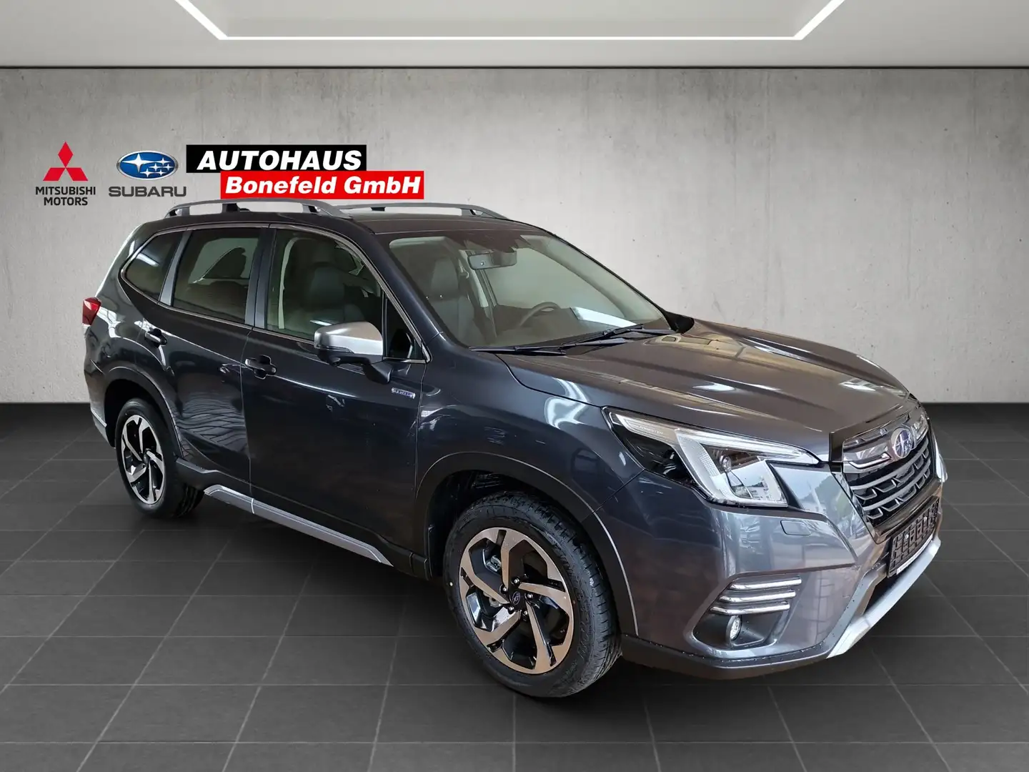 Subaru Forester Platinum Šedá - 2