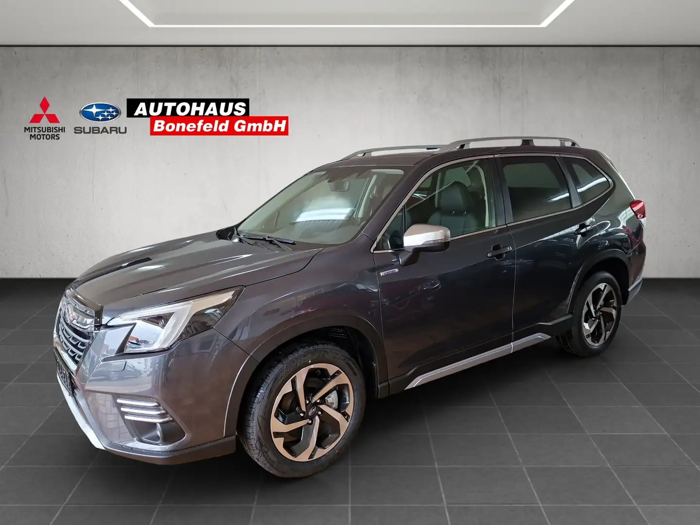 Subaru Forester Platinum Šedá - 1