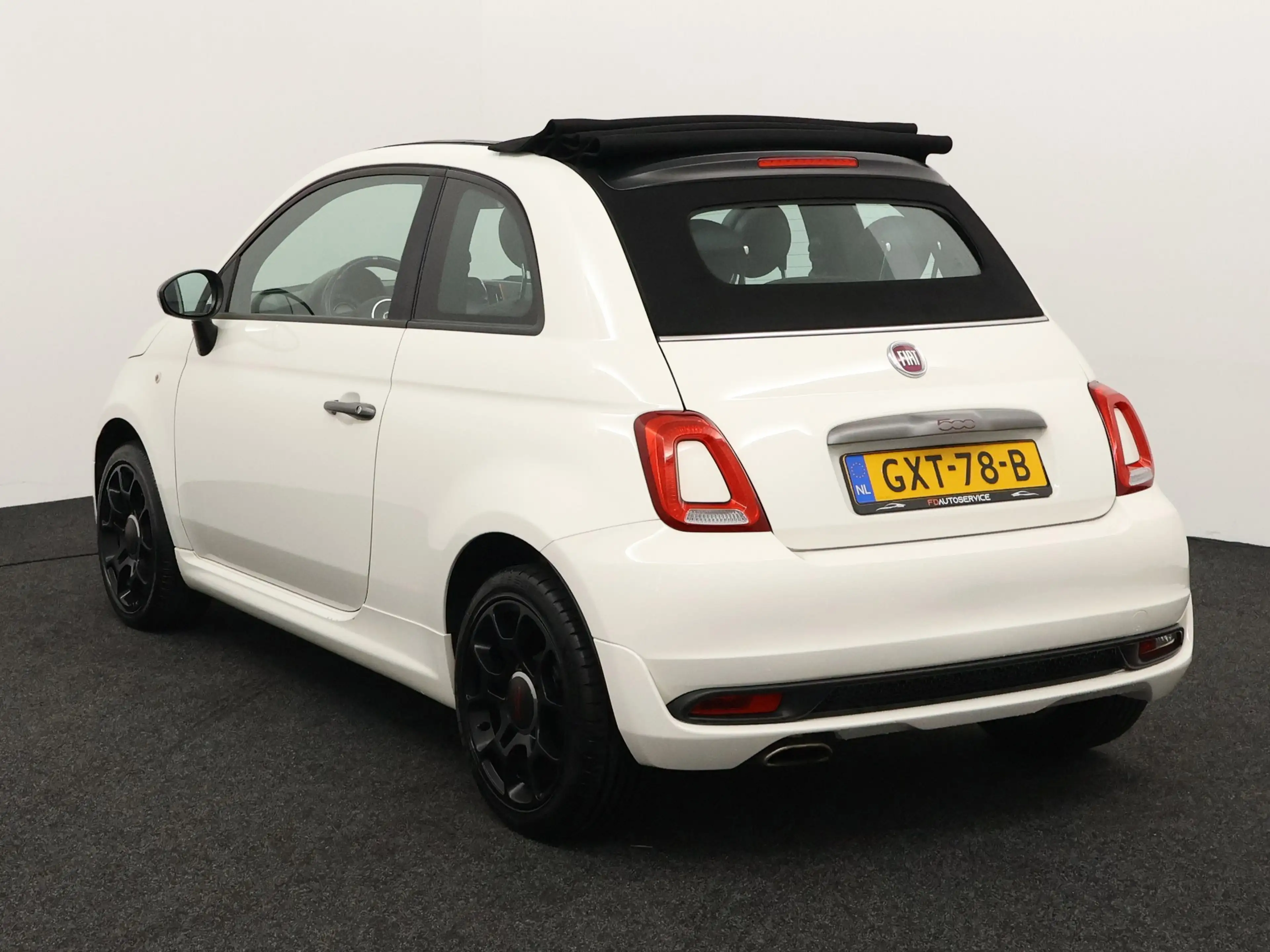 Fiat 500 1.2 Lounge cabrio — photo 6