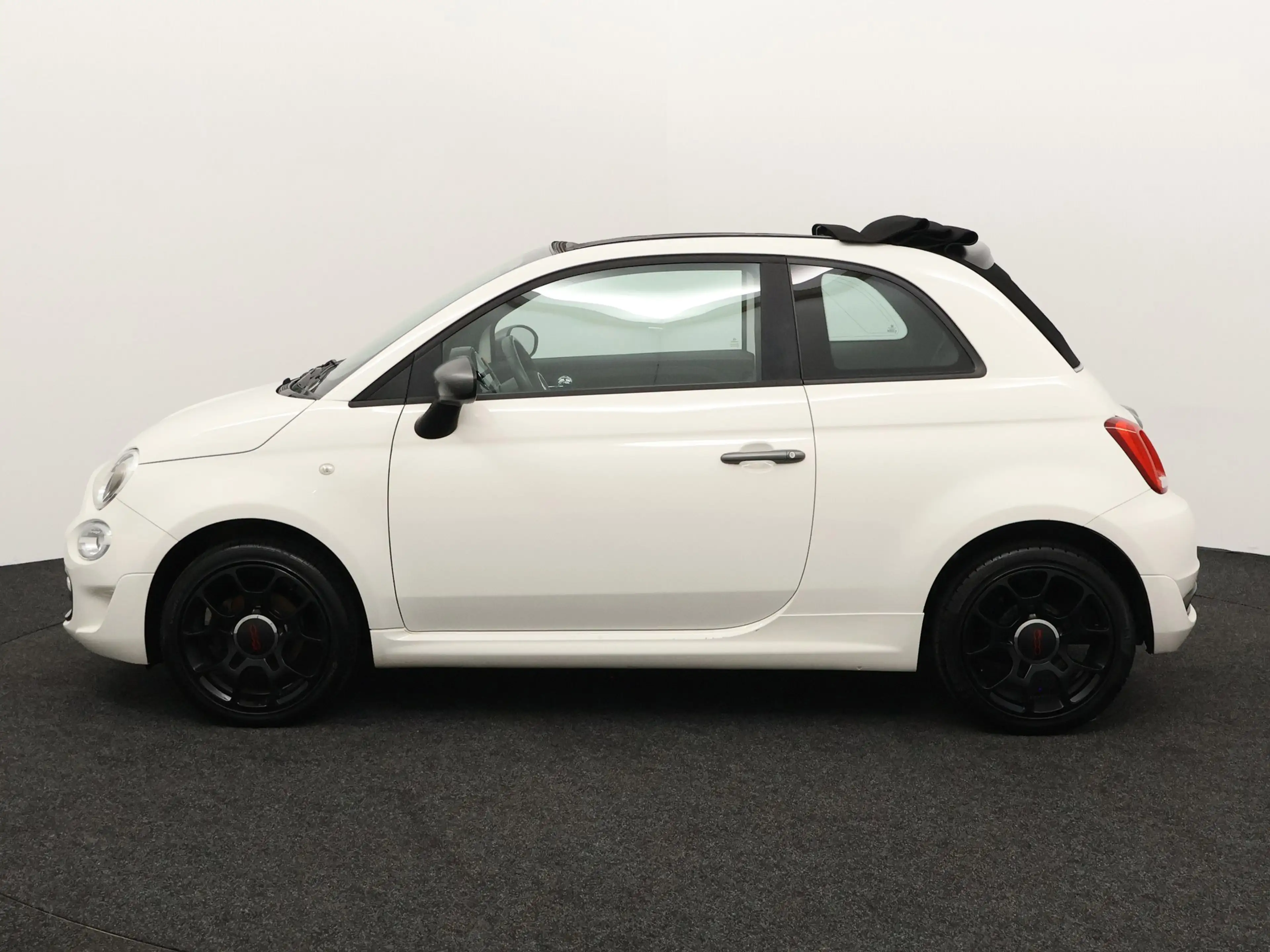 Fiat 500 1.2 Lounge cabrio — photo 4
