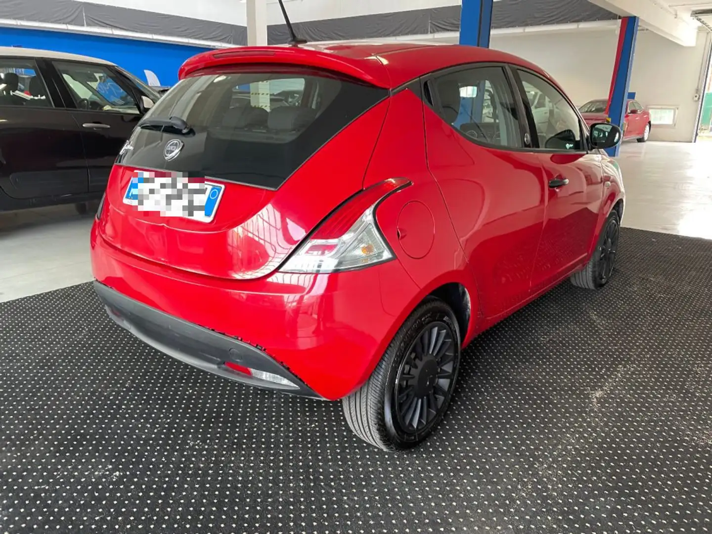 Lancia Ypsilon 1.0 FireFly 5p S&S Hybrid Ecochic Gold PROMO! Rouge - 2