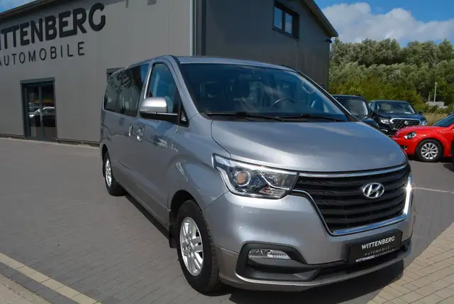 Hyundai H-1 8Sitzer-Garantie inclusive