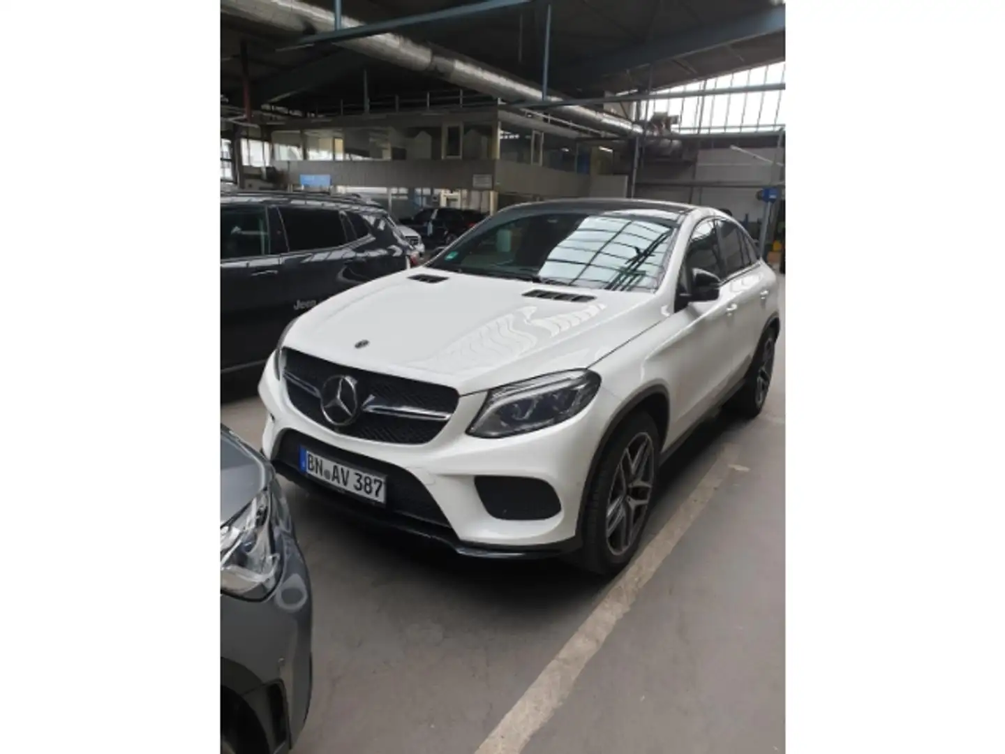 Mercedes-Benz GLE 350 AMG d 4Matic Allrad Sportpaket AHK-klappbar El. Pa Beyaz - 1