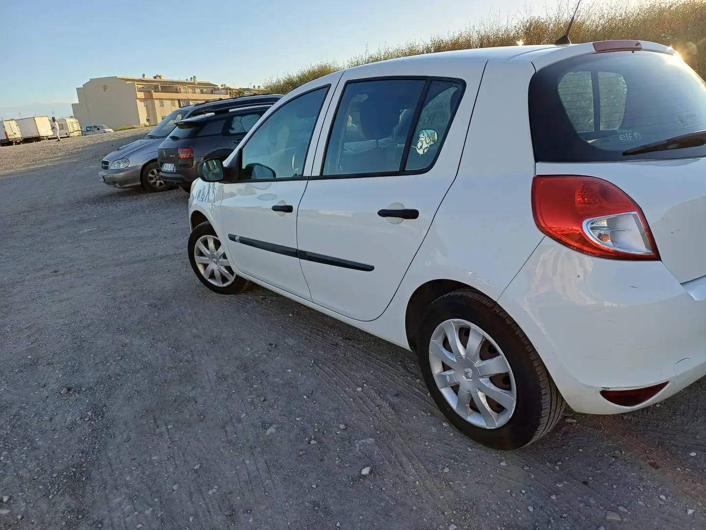 Renault Clio Clio 1.2 Authentique Authentique Blanco - 2