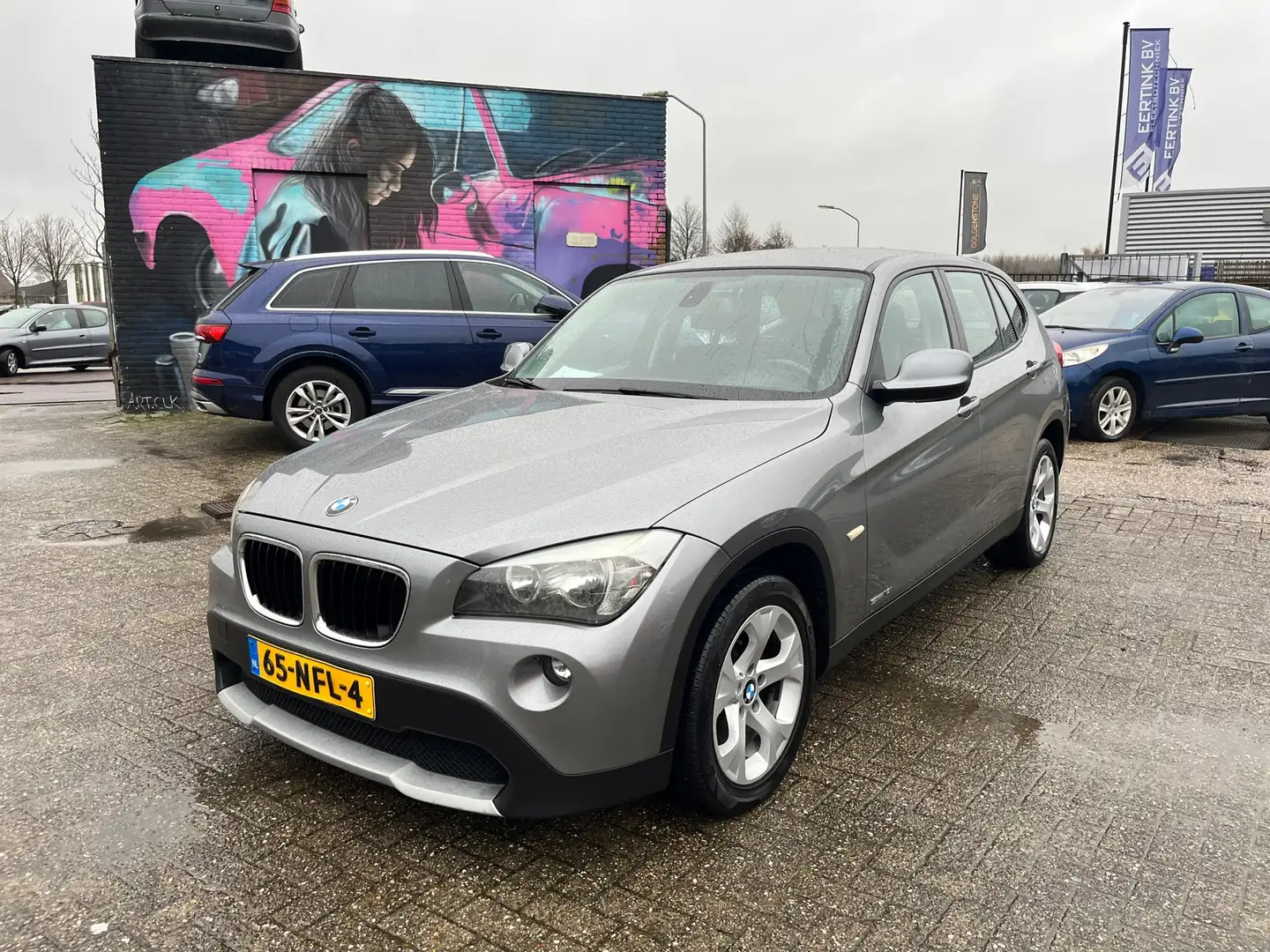 BMW X1 SDrive18i Executive Grijs - 1