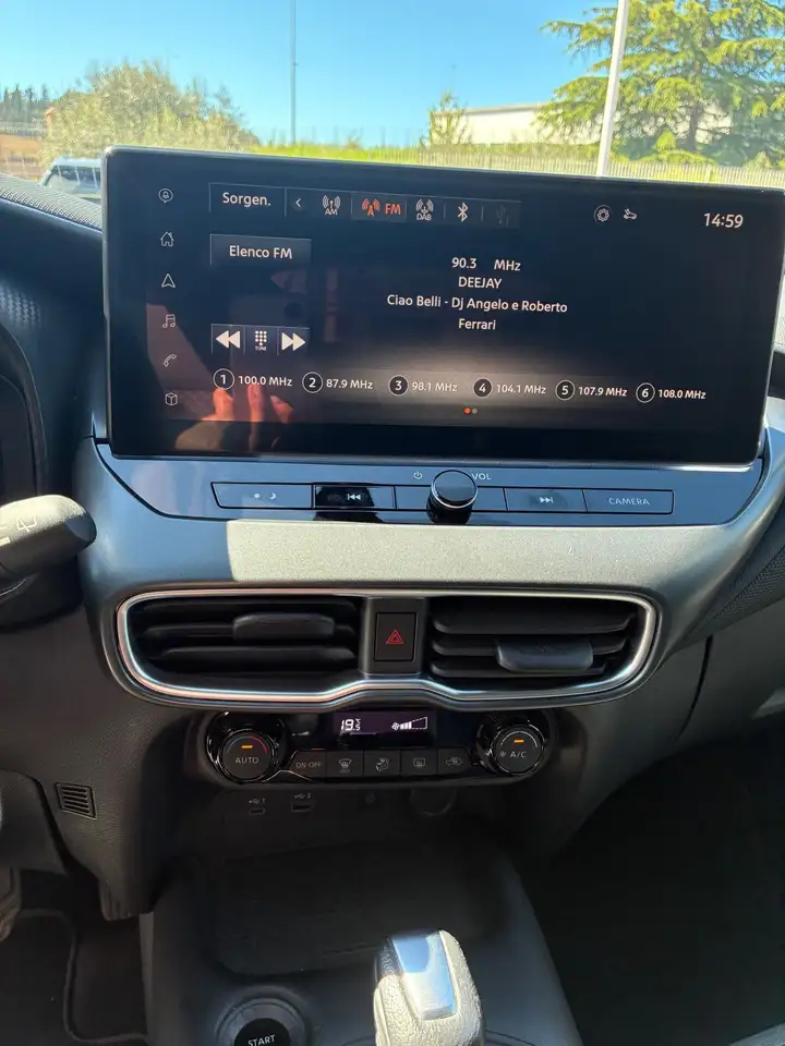 Nissan Juke 1.6 HEV N-Connecta Auto 12