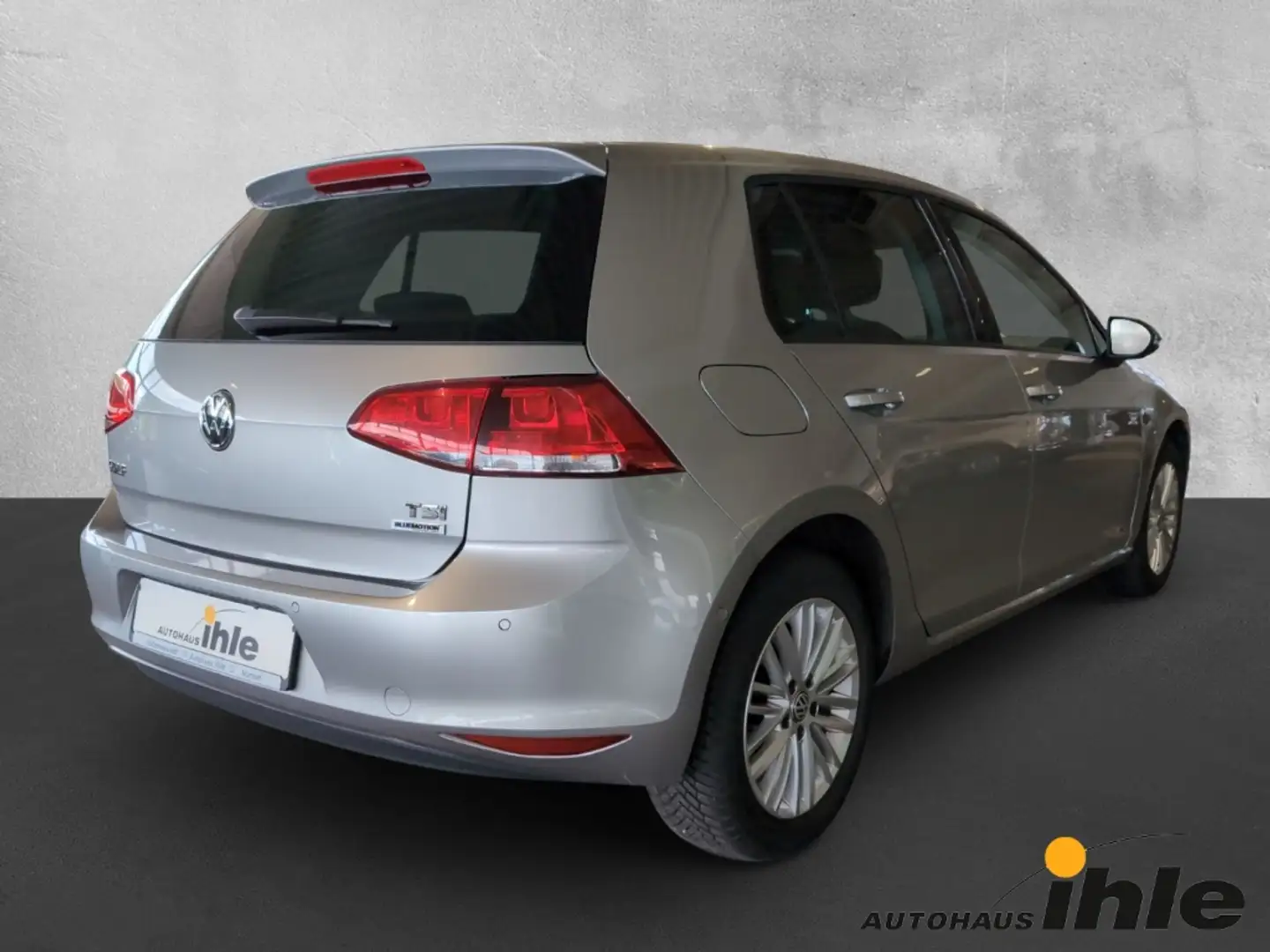 Volkswagen Golf VII Cup 1,2 TSI CLIMATRONIC+SITZHEIZ.+PARKLENKASSI Plateado - 2