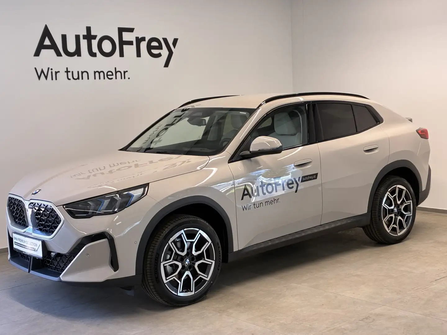 BMW X2 xDrive20d Grau - 1
