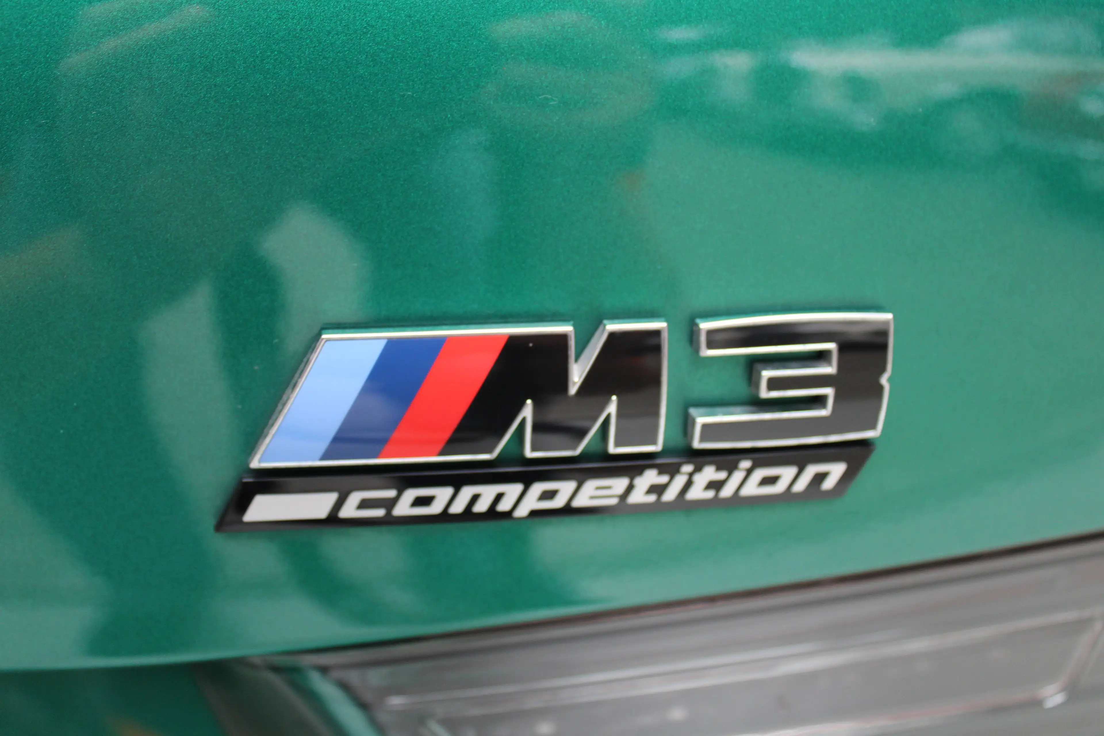 BMW M3 M3 Competition Touring M xDrive — photo 10