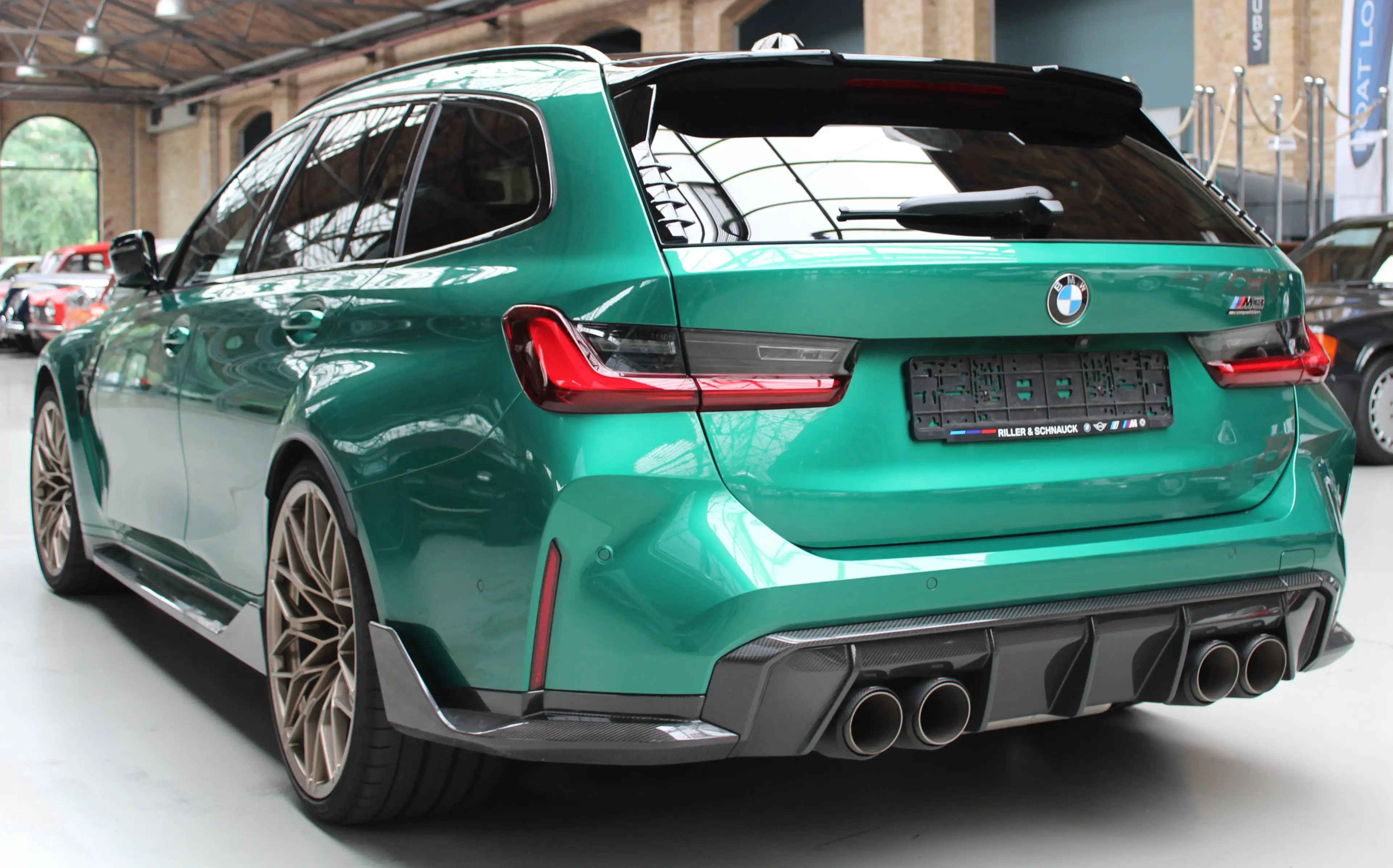 BMW M3 M3 Competition Touring M xDrive — photo 5