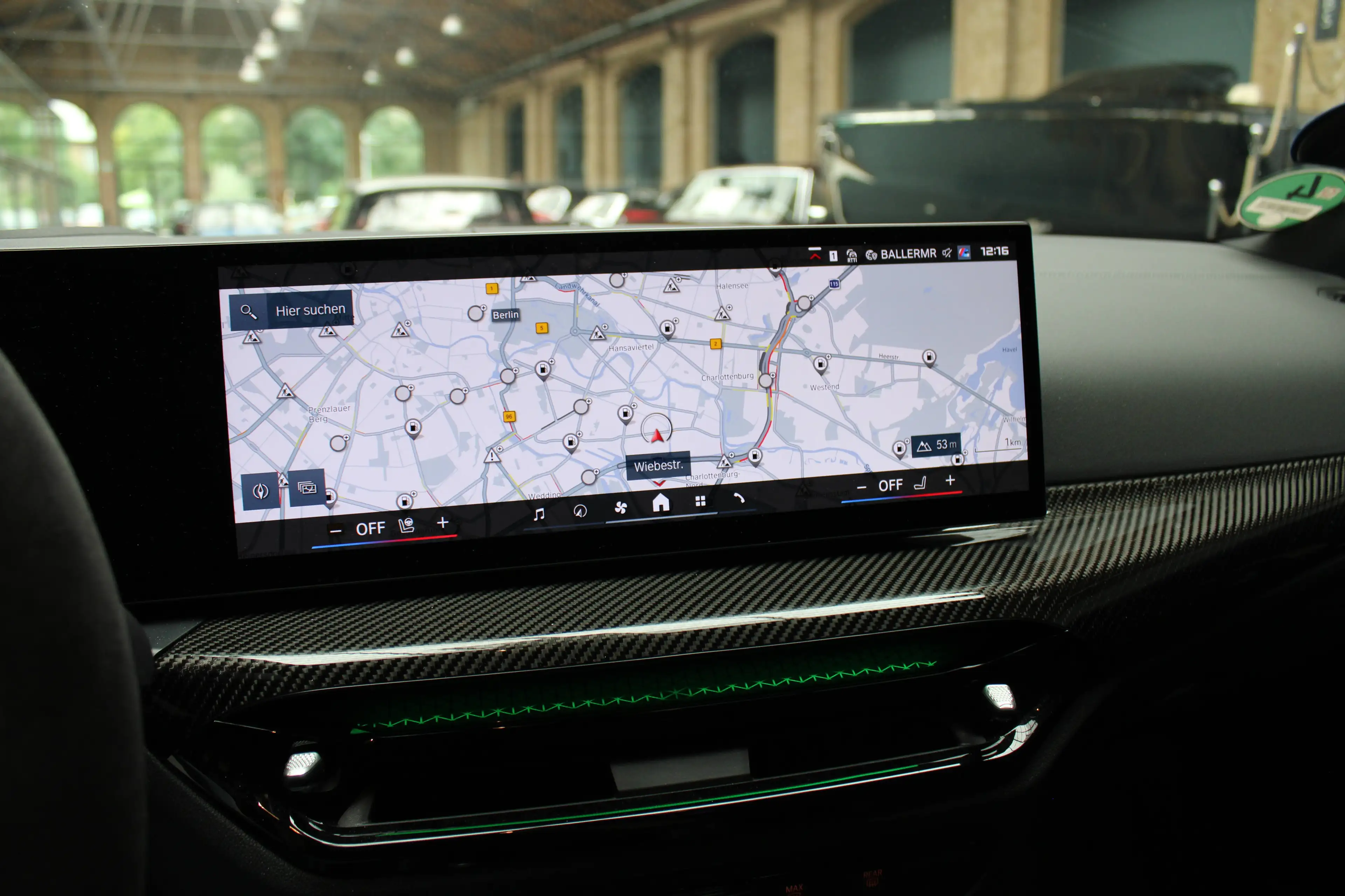BMW M3 M3 Competition Touring M xDrive — photo 14