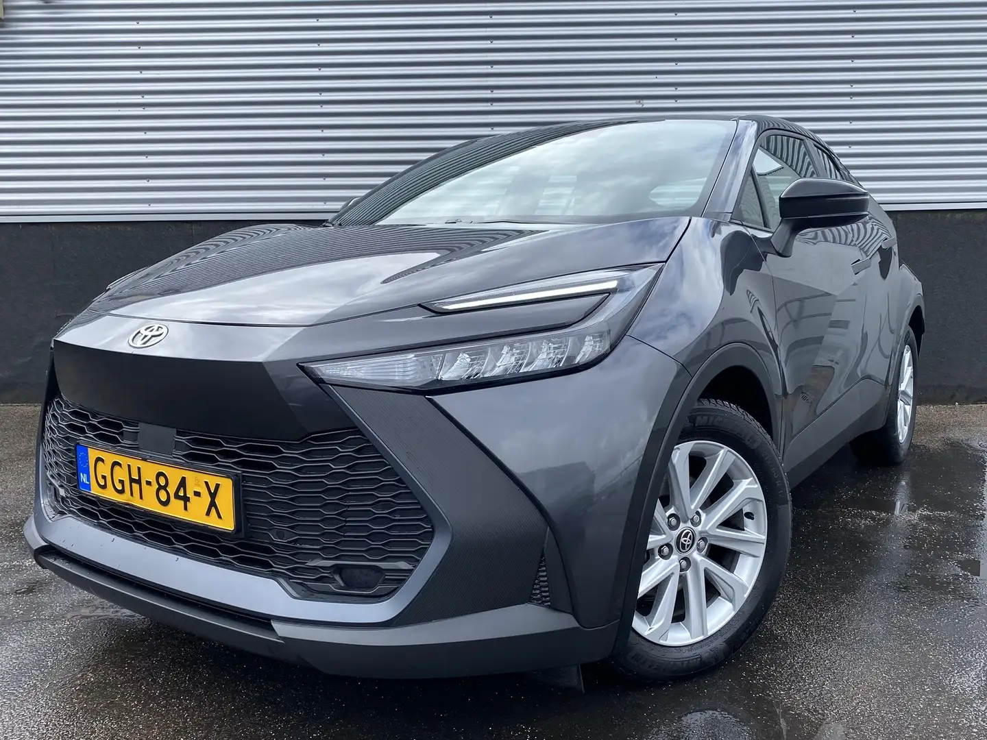 Toyota C-HR 1.8 Hybrid 140 Active Navigatie Apple CarPlay/Andr Grau - 2
