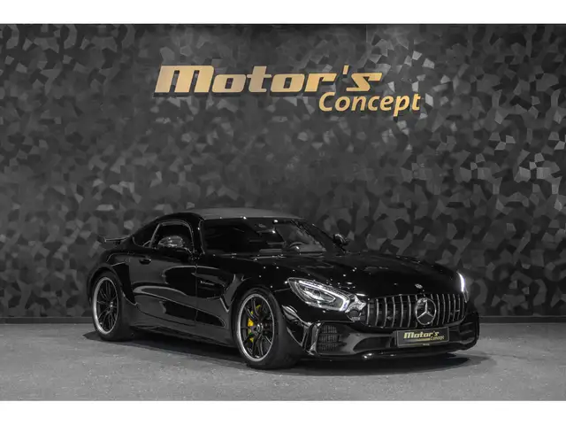 Mercedes-Benz Amg GT view 6