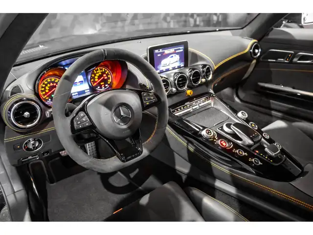 Mercedes-Benz Amg GT view 9
