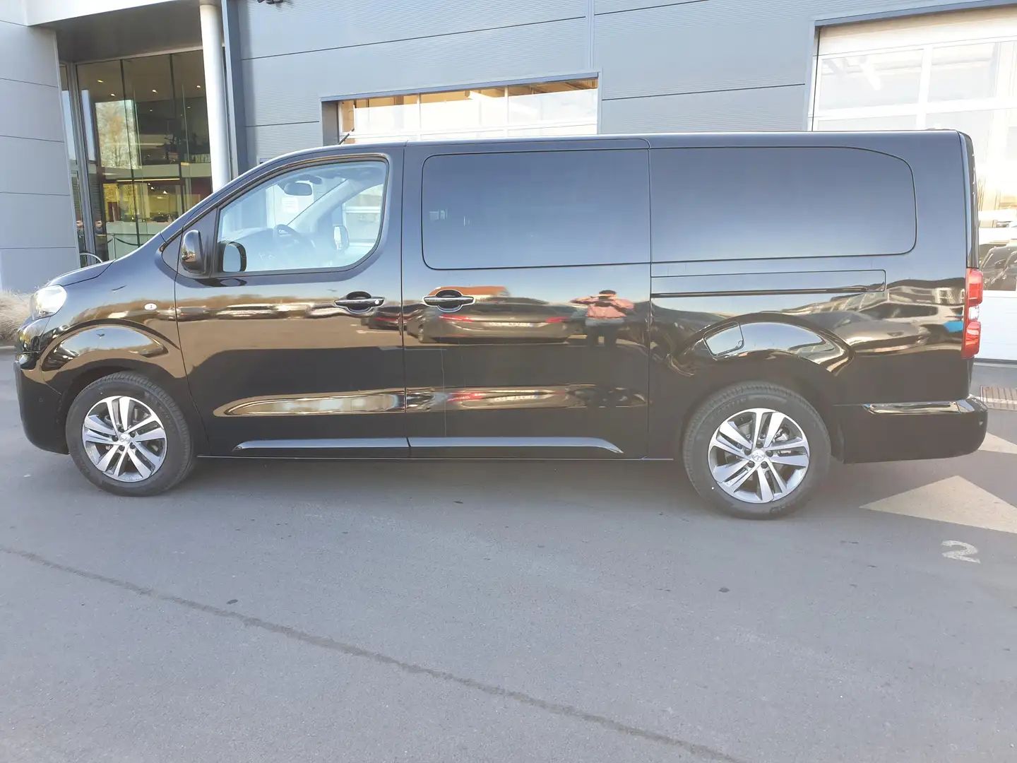 Peugeot Traveller Long Allure 8 pl automaat Negru - 2