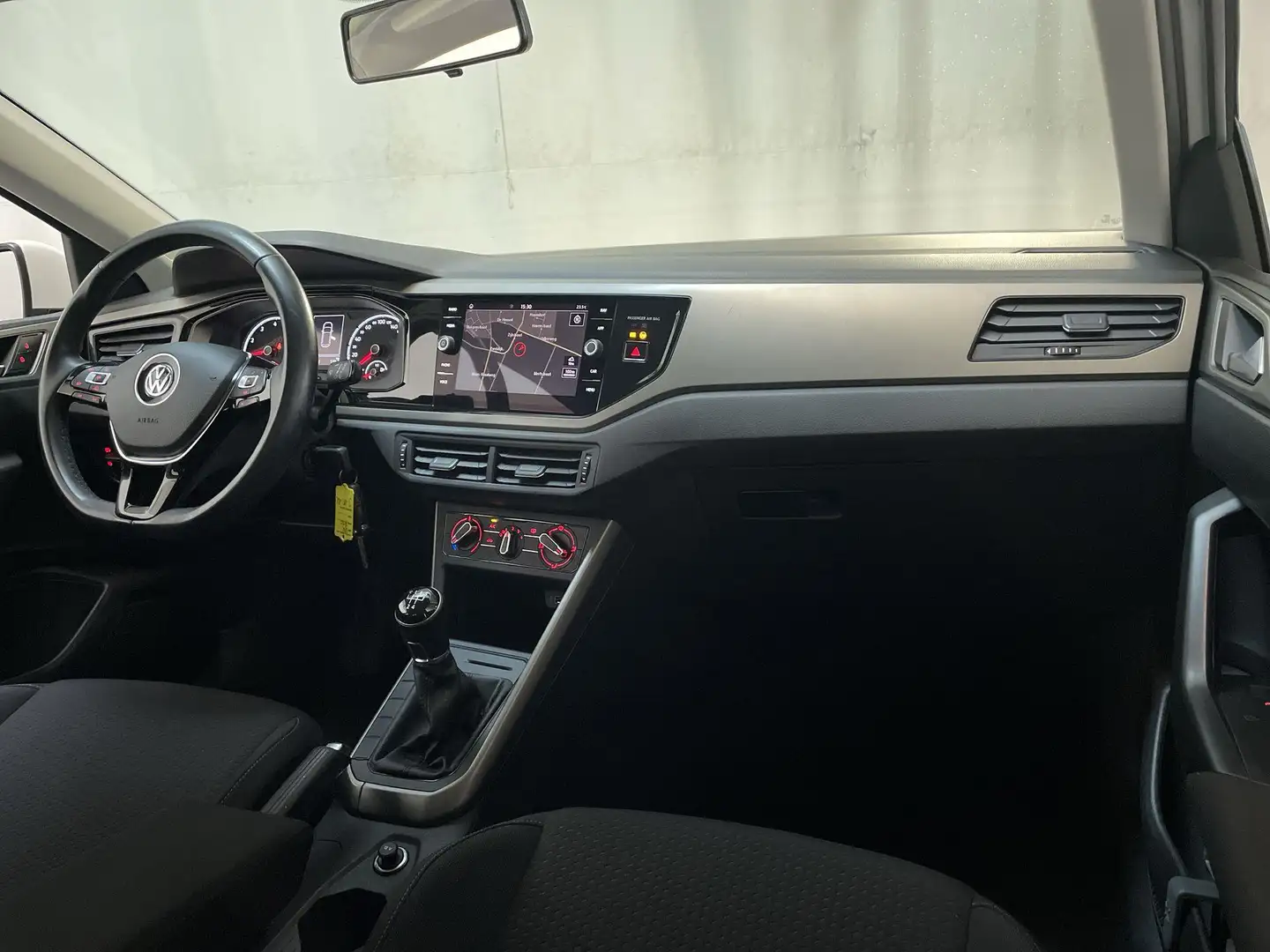 Volkswagen Polo 1.0 TSI Comfortline Navigatie DAB+ App-Connect Air Wit - 2