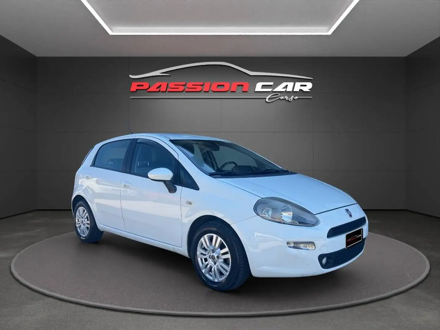 Fiat Punto 1.3 mjt II 16v Lounge s&s 95cv 5p Blanco - 1