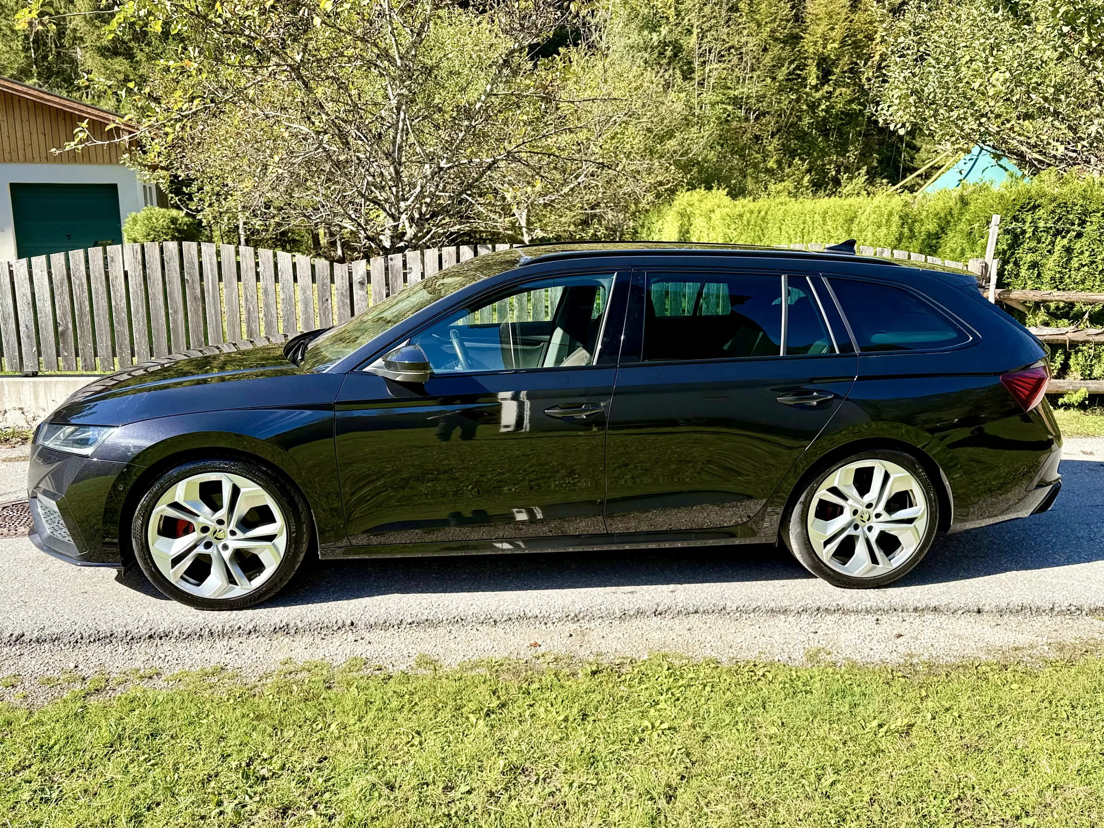 Skoda Octavia RS ACC DCC MFL Panorama Sitzhzg. vo. hi. Led — photo 5