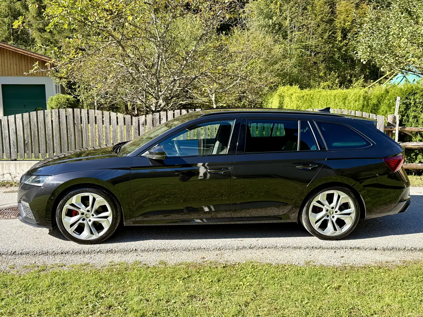 Skoda Octavia RS ACC DCC MFL Panorama Sitzhzg. vo. hi. Led Schwarz - 2