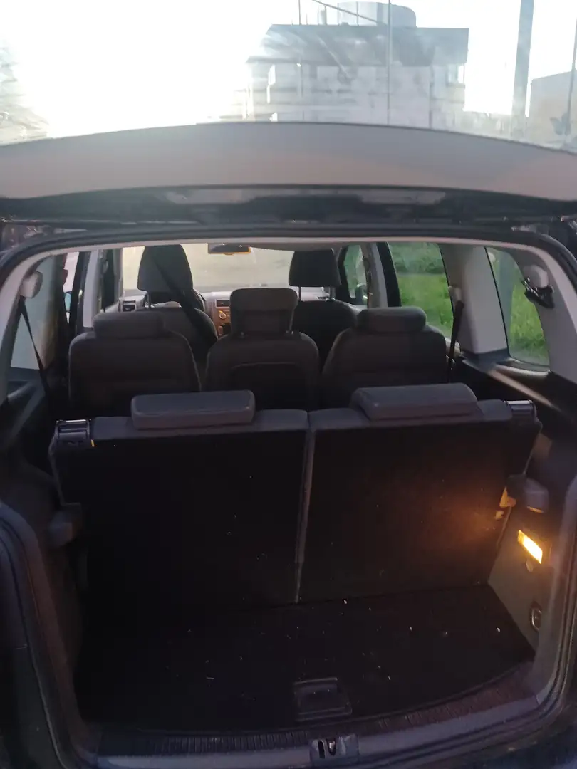 Volkswagen Touran Touran 1.6 CR TDi Highline 7pl. - 1