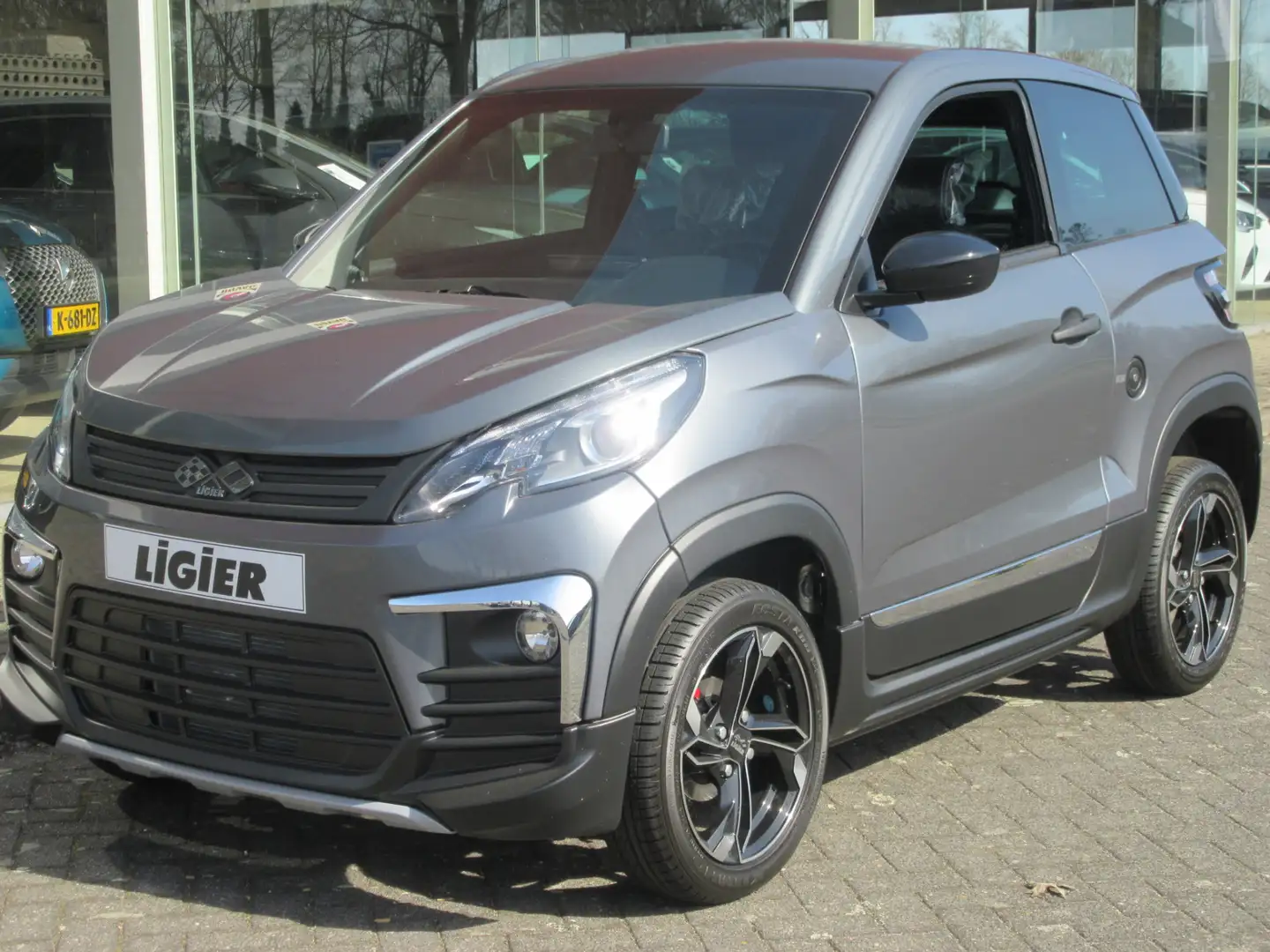 Ligier JS 60 Brommobiel Chic Sun, Carplay, Achteruitrijcamera, Gris - 1