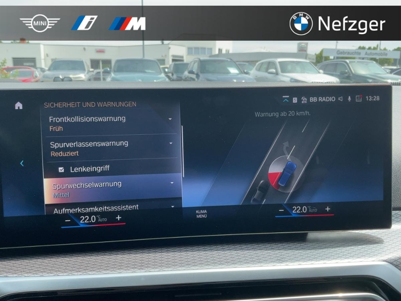 BMW 340 xDrive Touring M Sport RFK LED PANO H&K — photo 15
