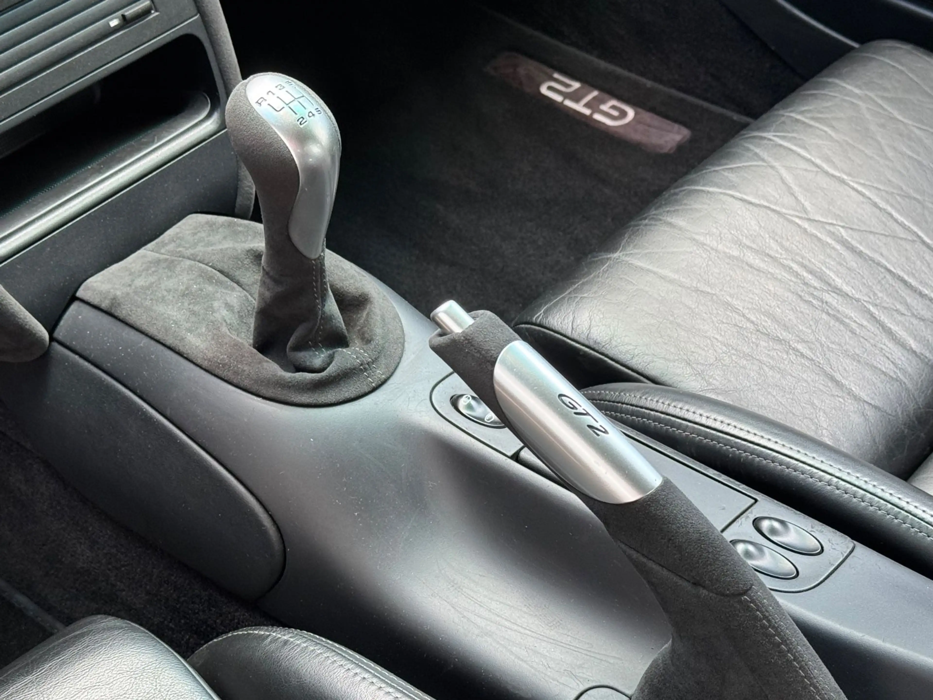 Porsche 996 GT2 — photo 14