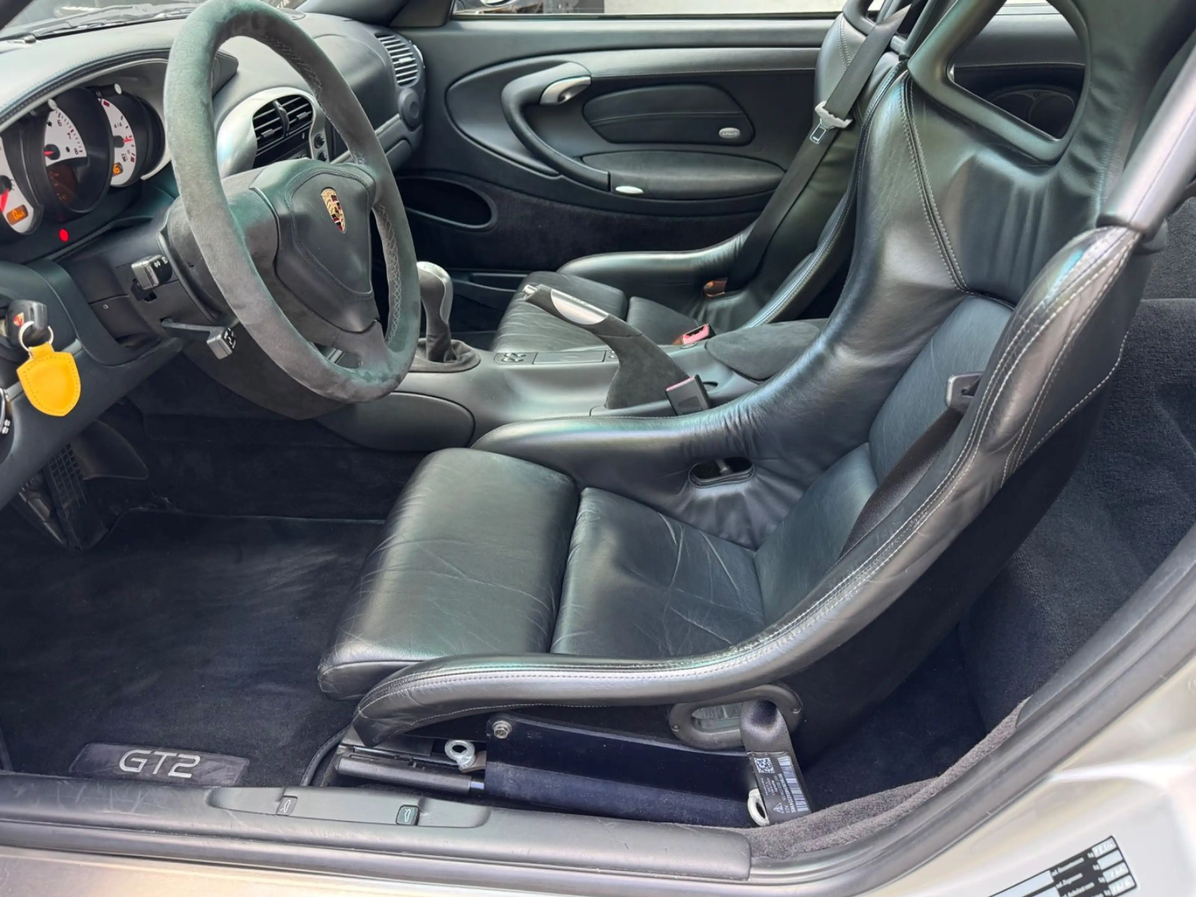 Porsche 996 GT2 — photo 9
