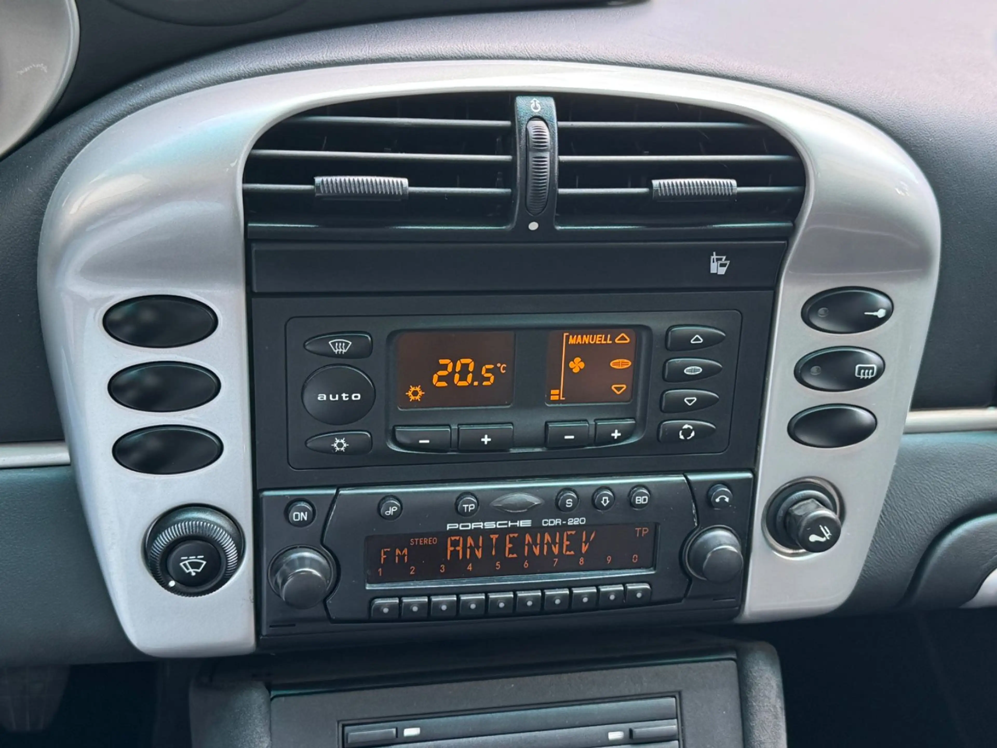 Porsche 996 GT2 — photo 13