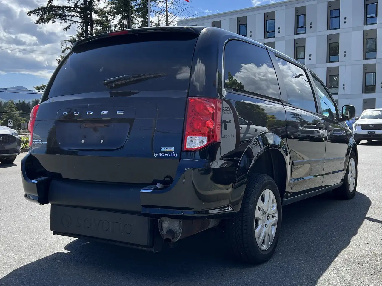 Dodge Grand Caravan photo Dodge Grand Caravan