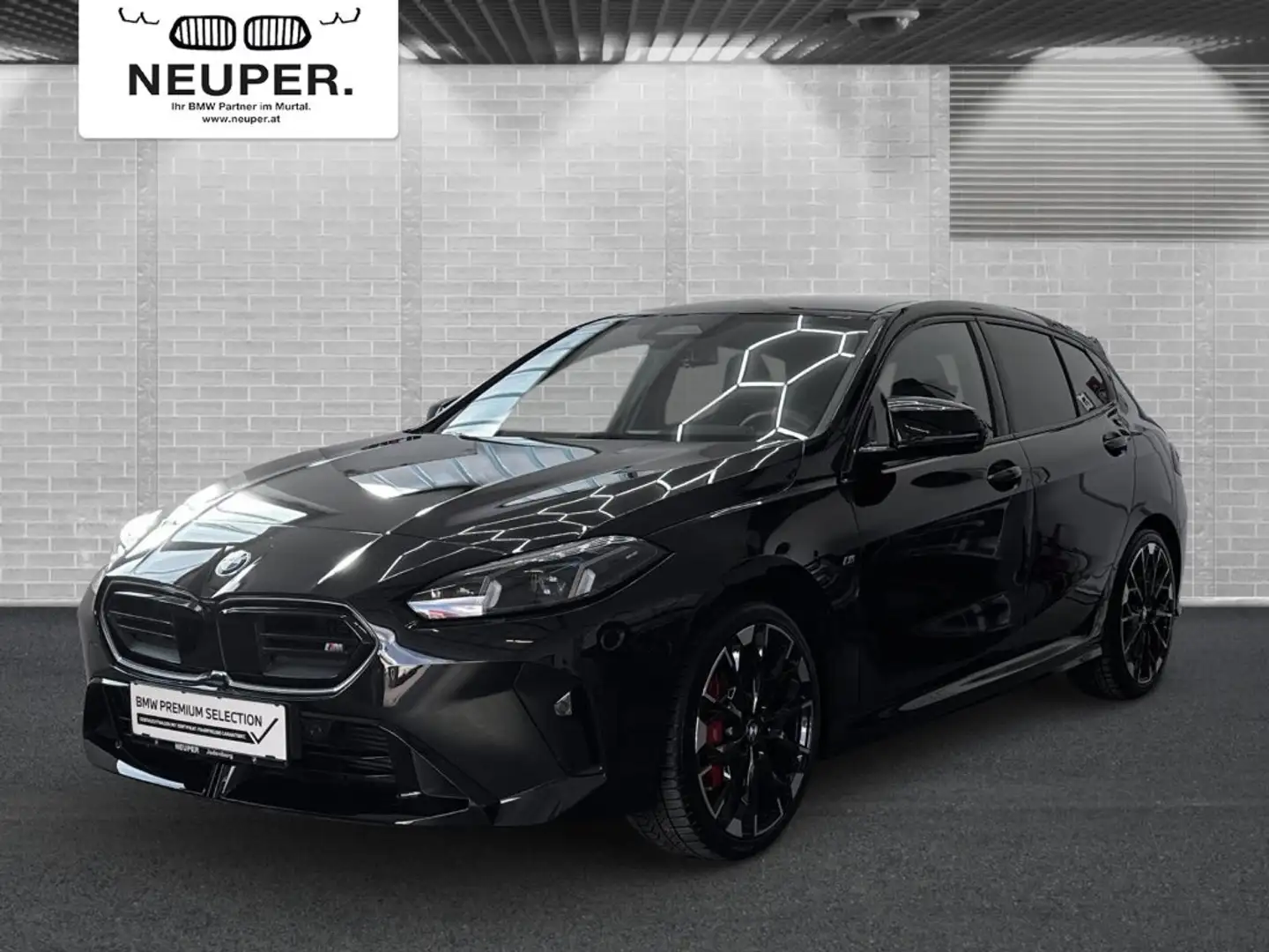 BMW 135 M135i xDrive Schwarz - 1