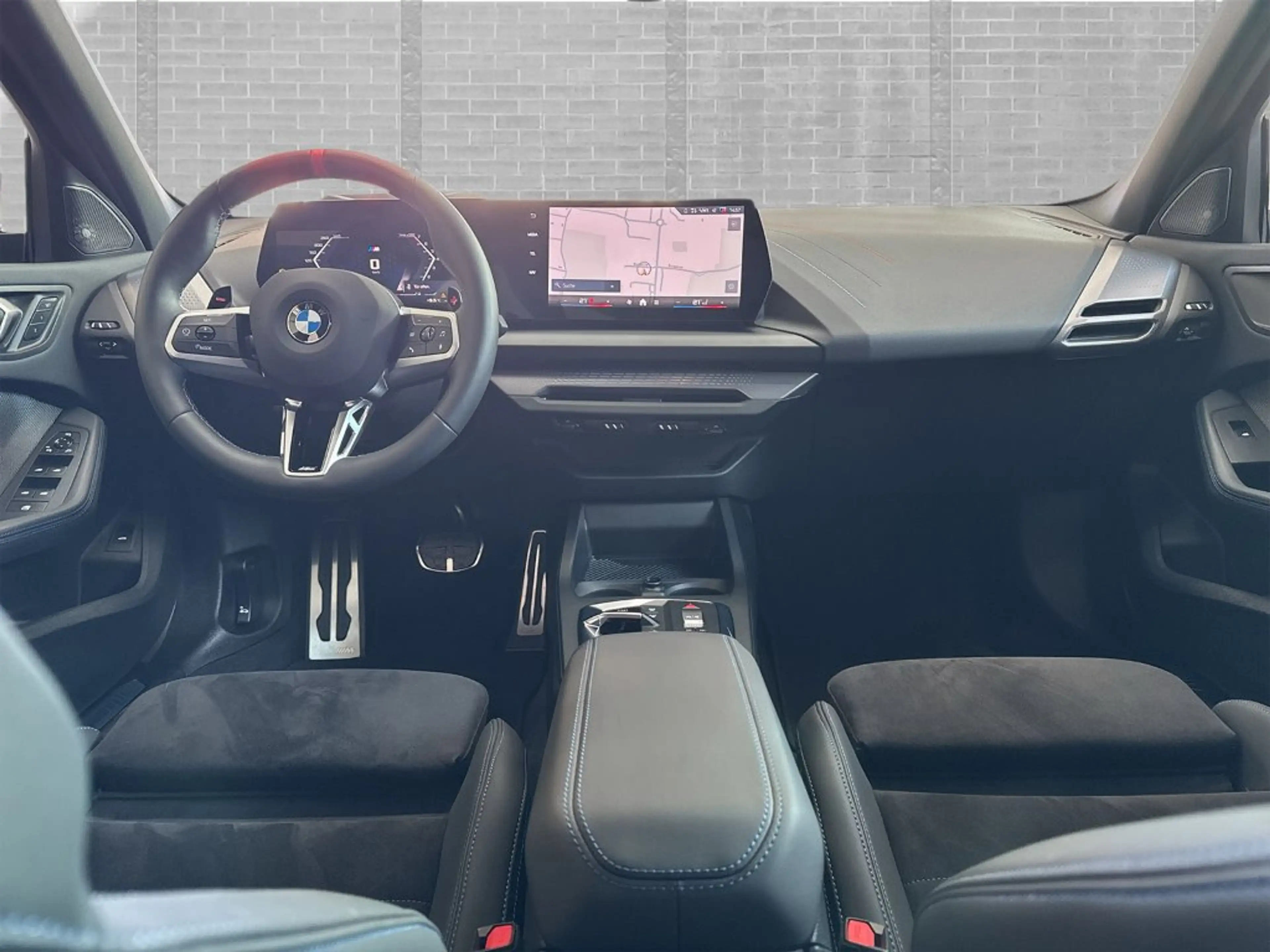 BMW 135 M135i xDrive — photo 7