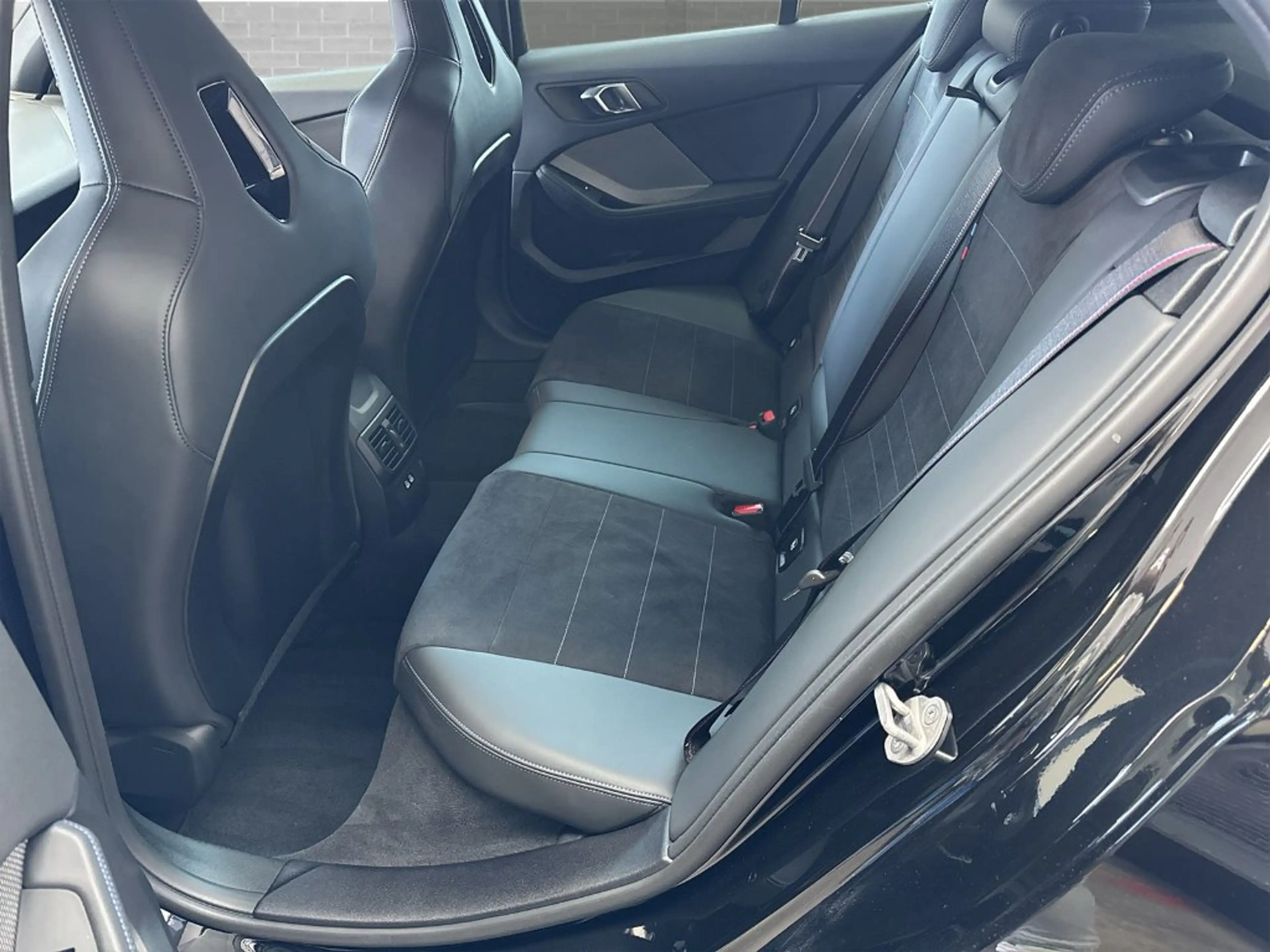 BMW 135 M135i xDrive — photo 8