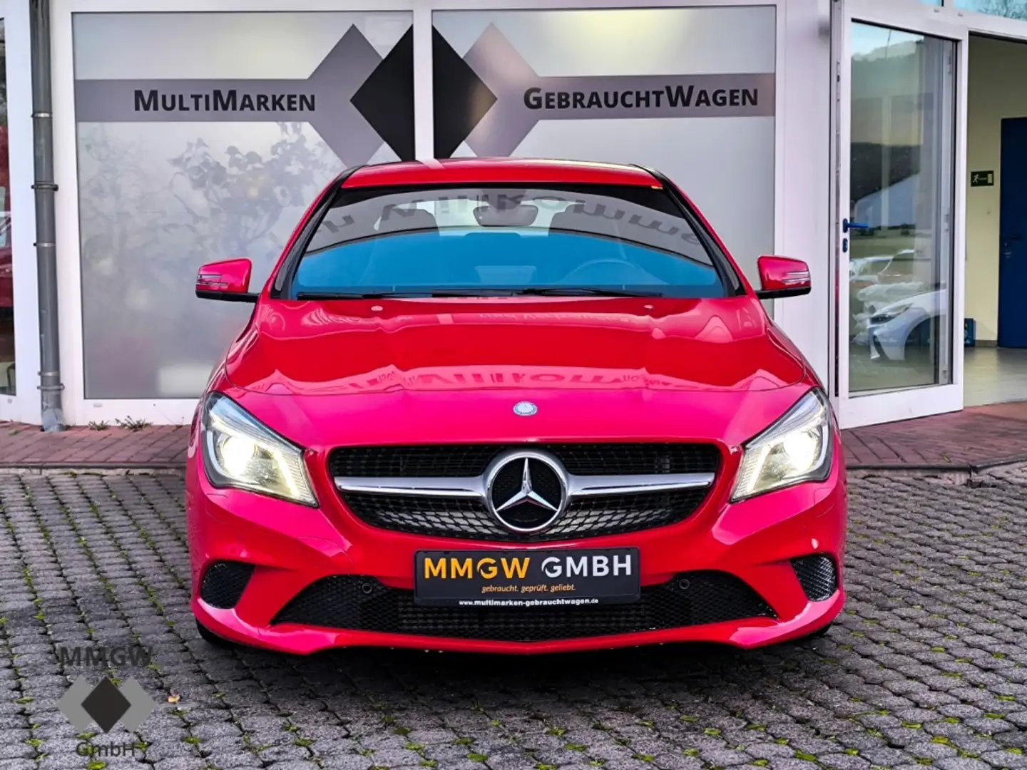Mercedes-Benz CLA 180 Urban Navi/Xenon/Ambiente/SHZ/Parklenkass. Rouge - 2