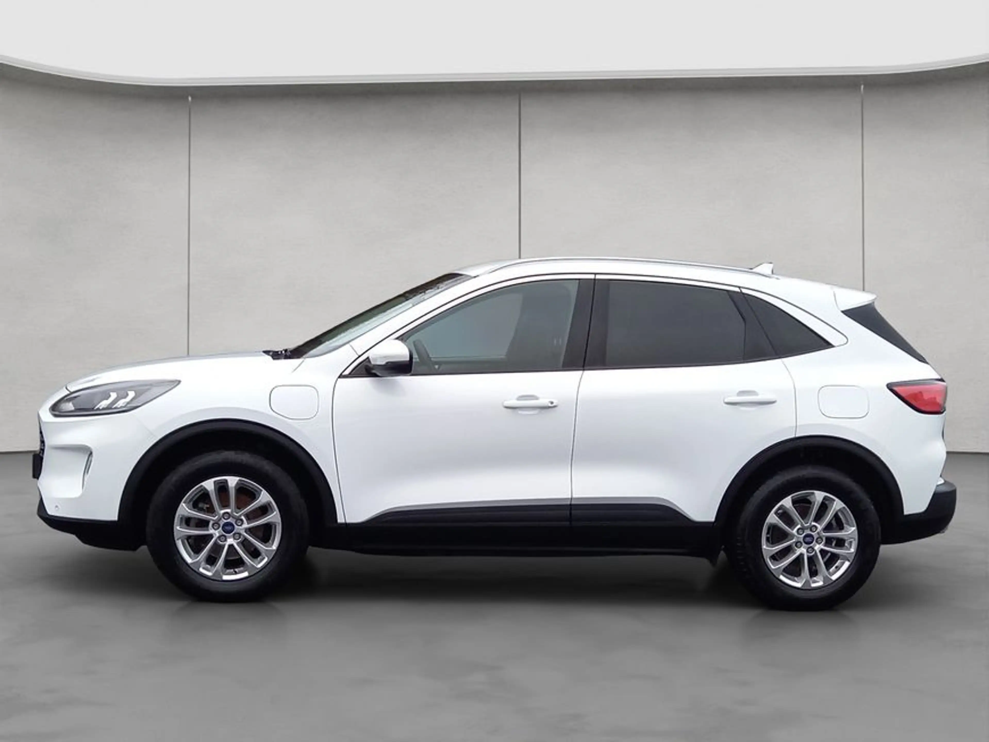 Ford Kuga 2.5 Duratec PHEV TITANIUM — photo 2