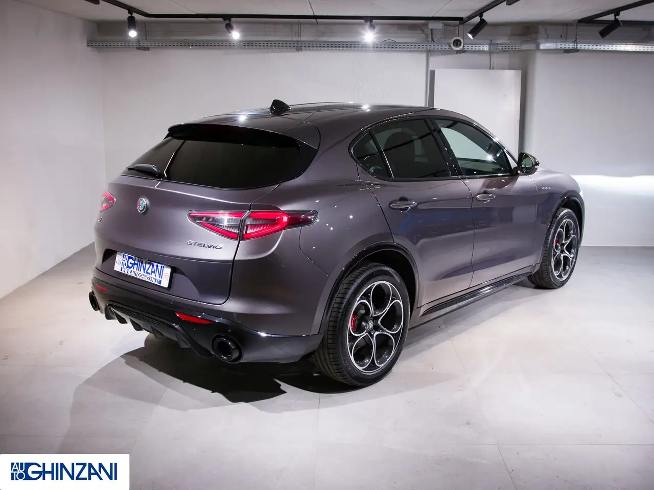 Alfa Romeo Stelvio 2025 — фото 7