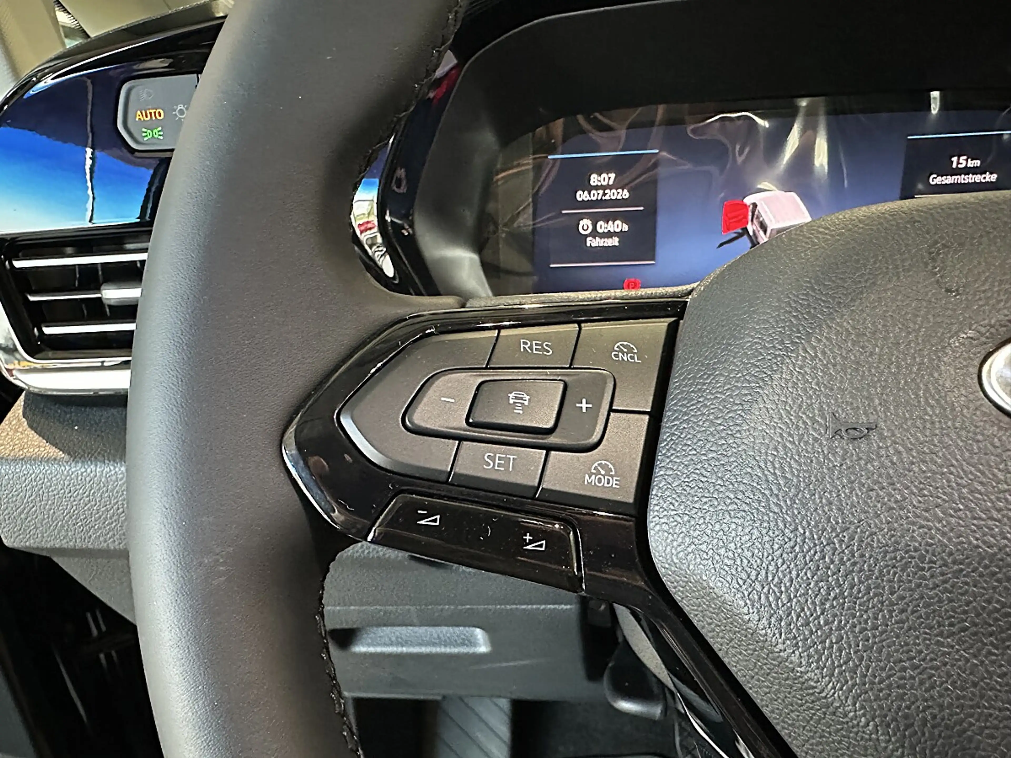 Ford Grand Tourneo Connect 2,0 EcoBlue L2 Titanium Aut. — photo 11