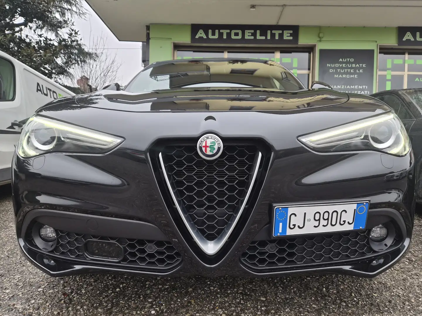 Alfa Romeo Stelvio 2.2 t Executive Q4 190cv auto Navi Distronic Schwarz - 2