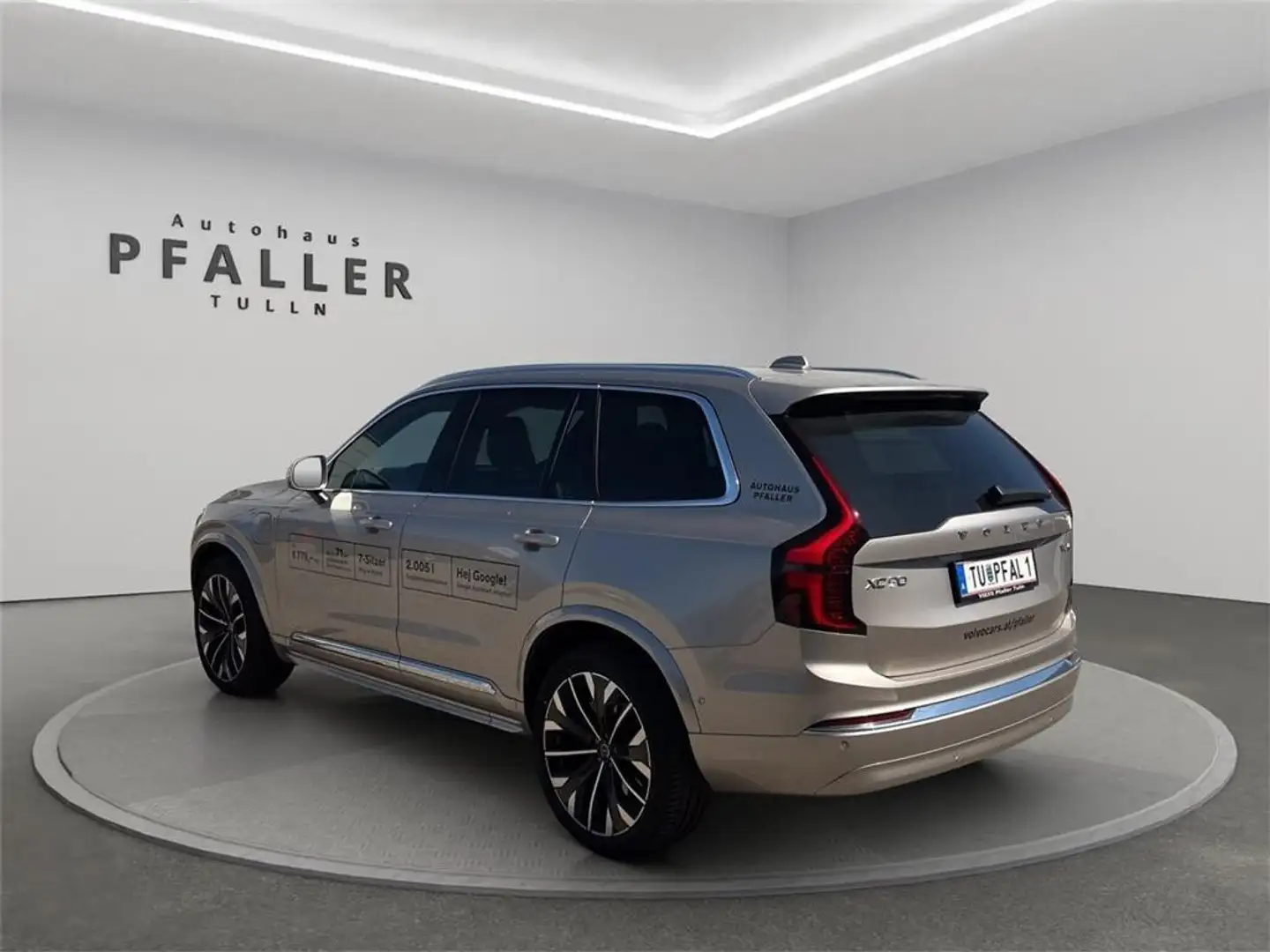 Volvo XC90 T8 AWD PHEV 18,8kWh Ultra Bright - 2