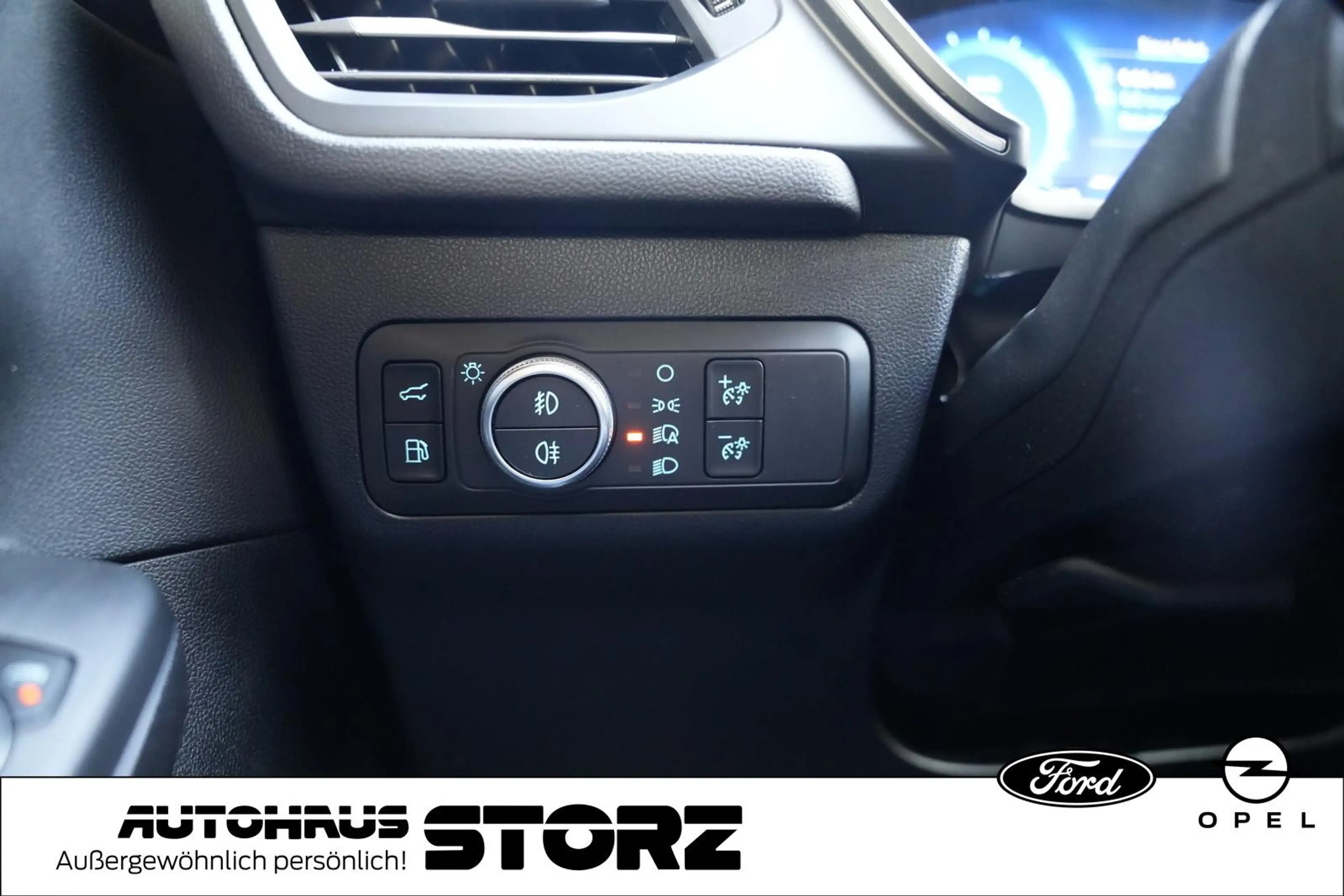 Ford Kuga Plug-In Hybrid Titanium X AUTOMATIK|AHK SCHWENKBAR — photo 12