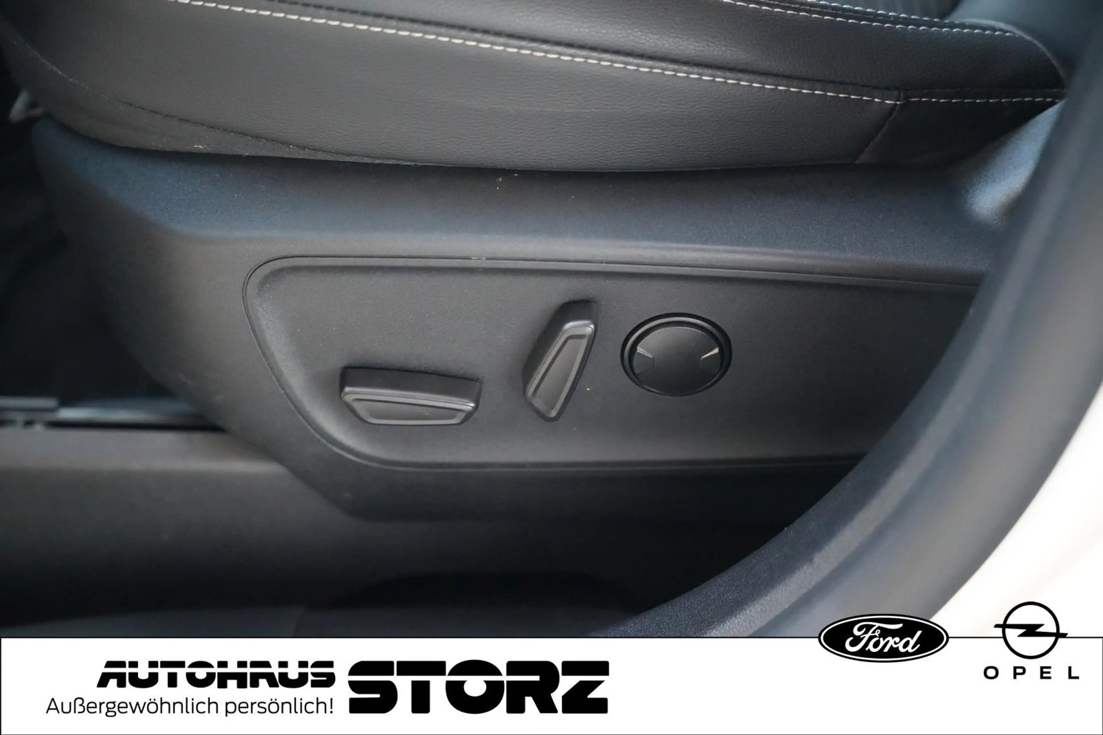 Ford Kuga Plug-In Hybrid Titanium X AUTOMATIK|AHK SCHWENKBAR — photo 10
